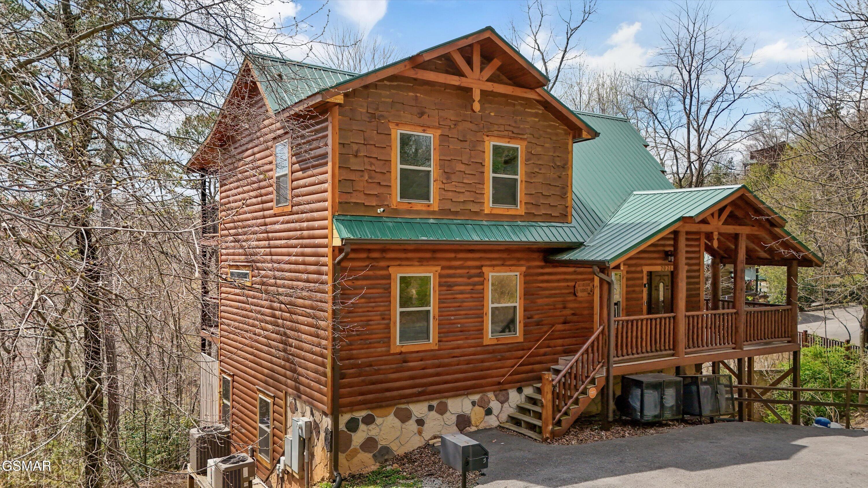 2021 Settlers Ridge Way Gatlinburg TN 37738
