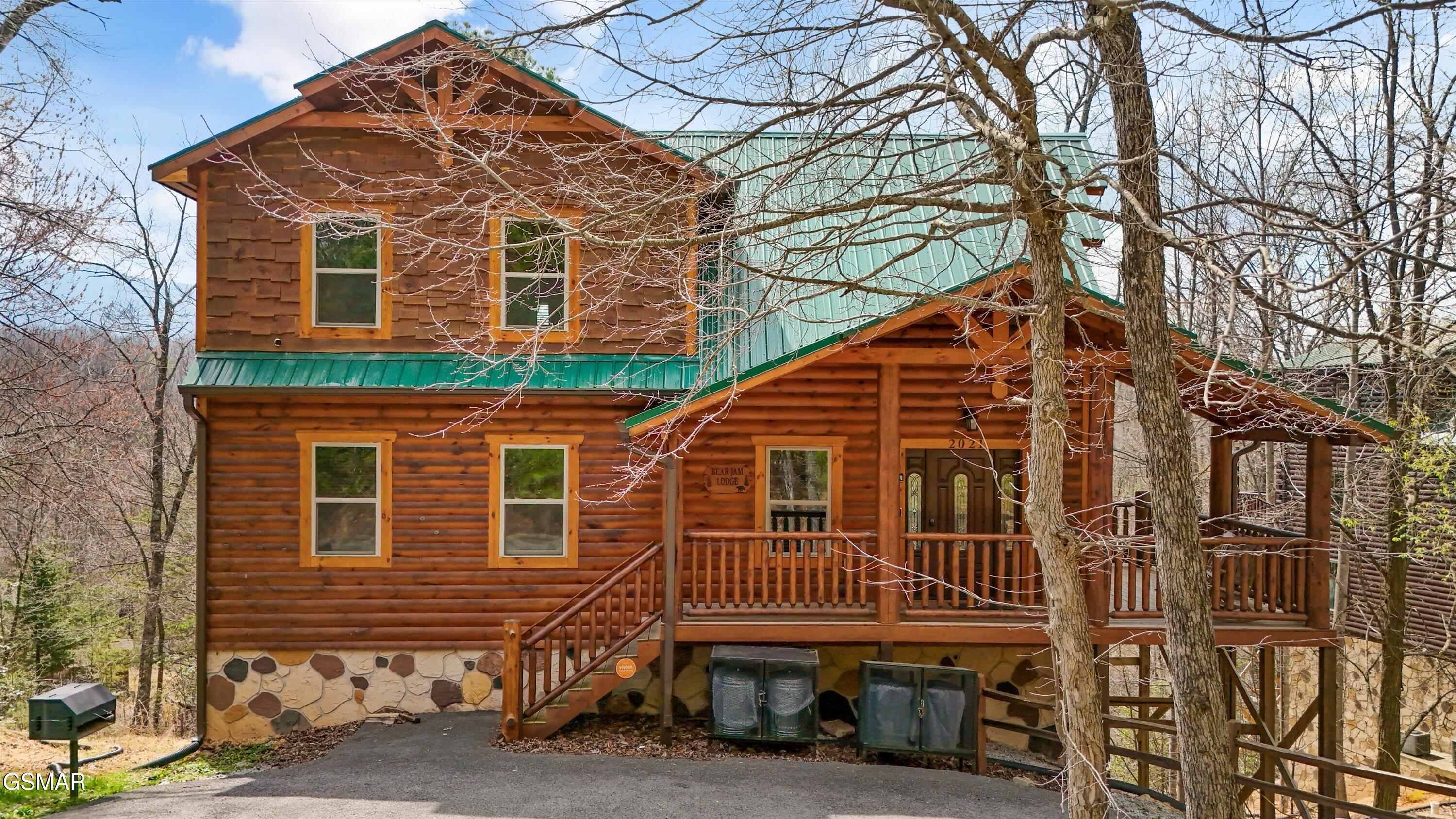 2021 Settlers Ridge Way Gatlinburg TN 37738