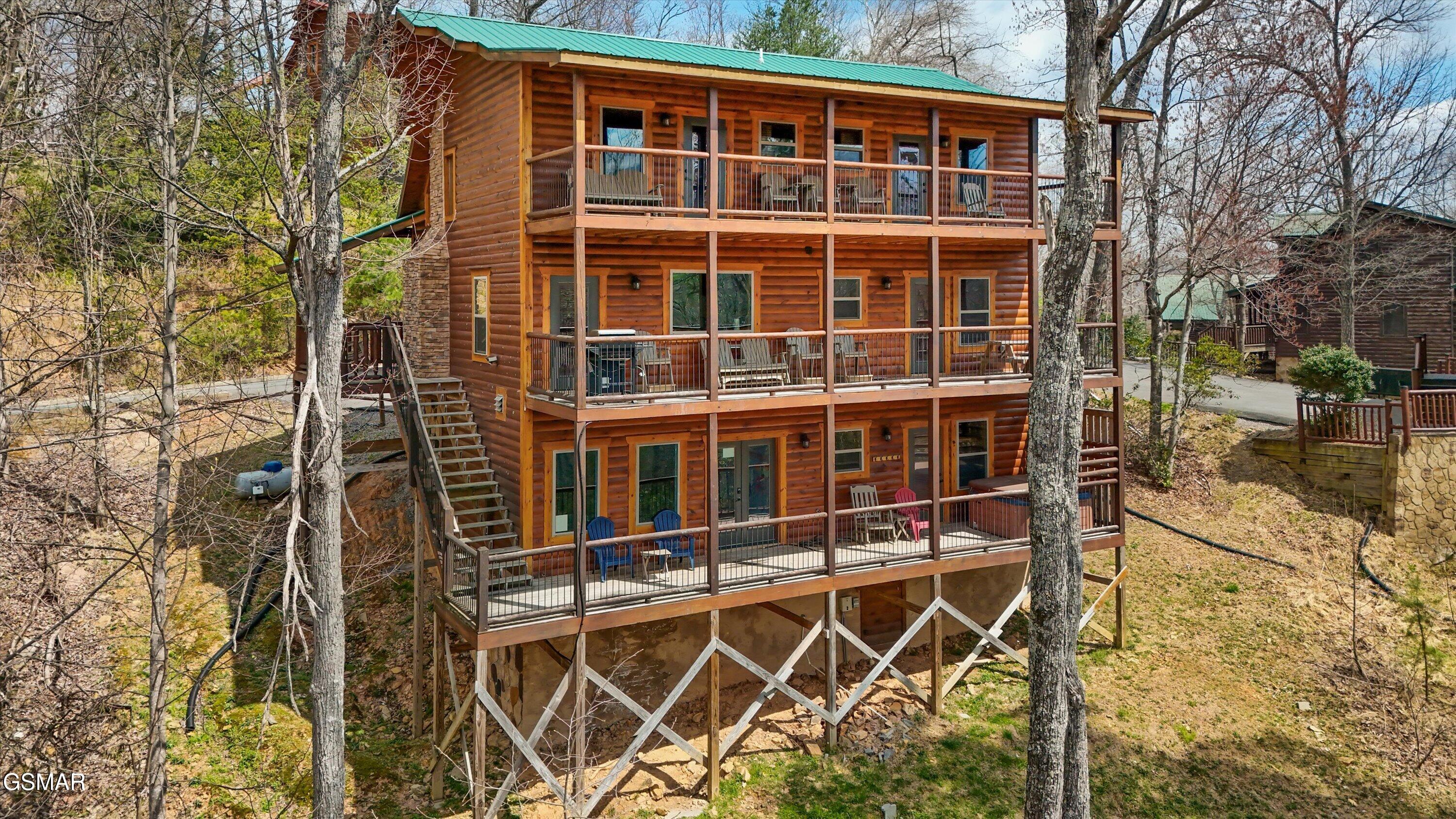2021 Settlers Ridge Way Gatlinburg TN 37738