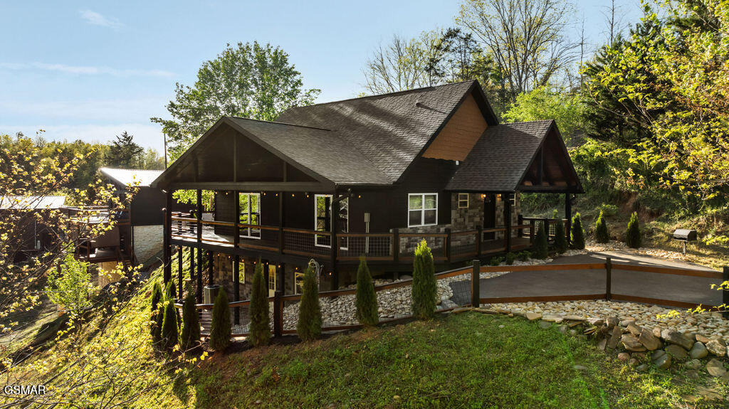 1608 Mitchell Farm Road Sevierville TN 37876