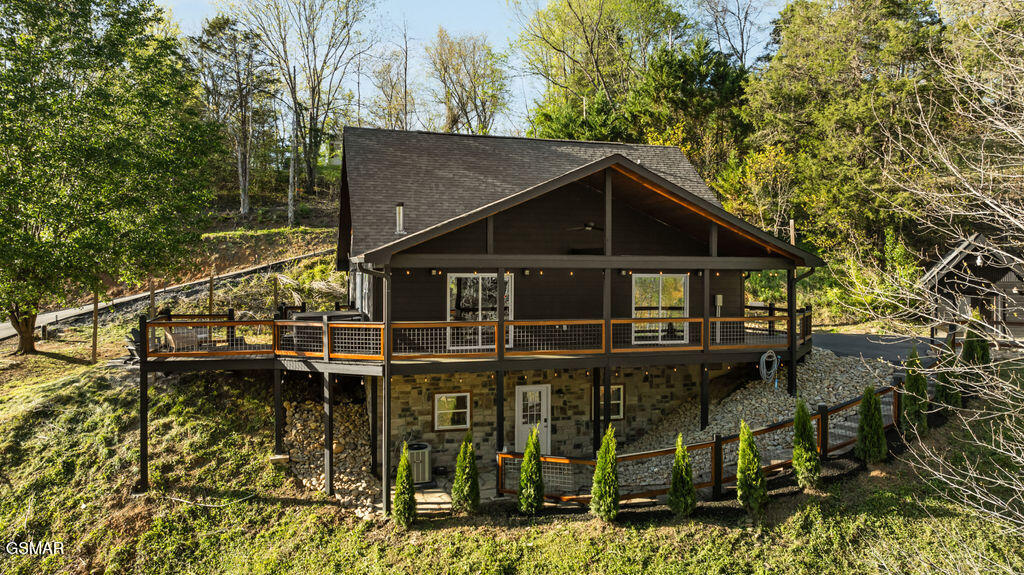 1608 Mitchell Farm Road Sevierville TN 37876
