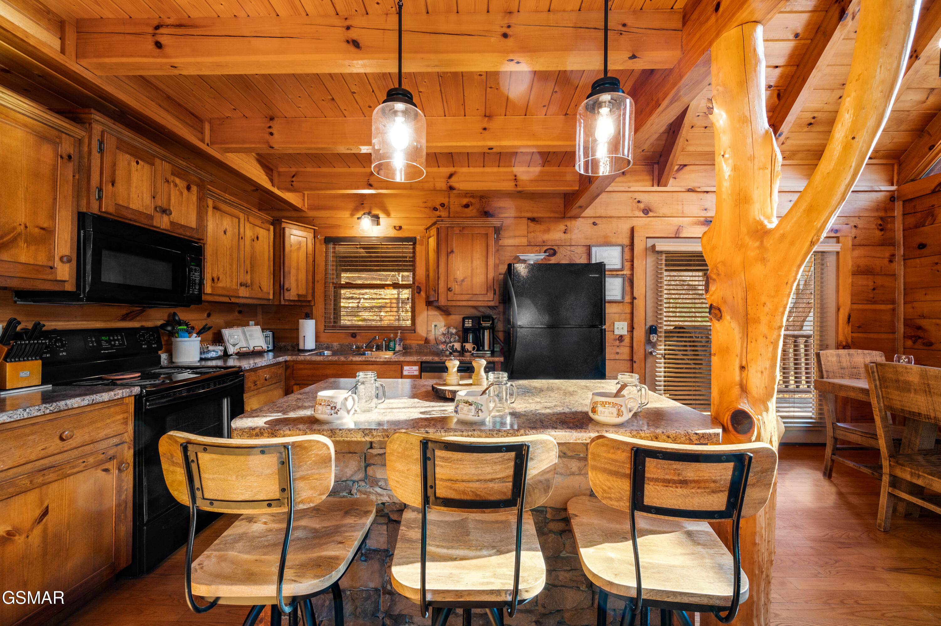 3118 Campfire Way Pigeon Forge TN 37863