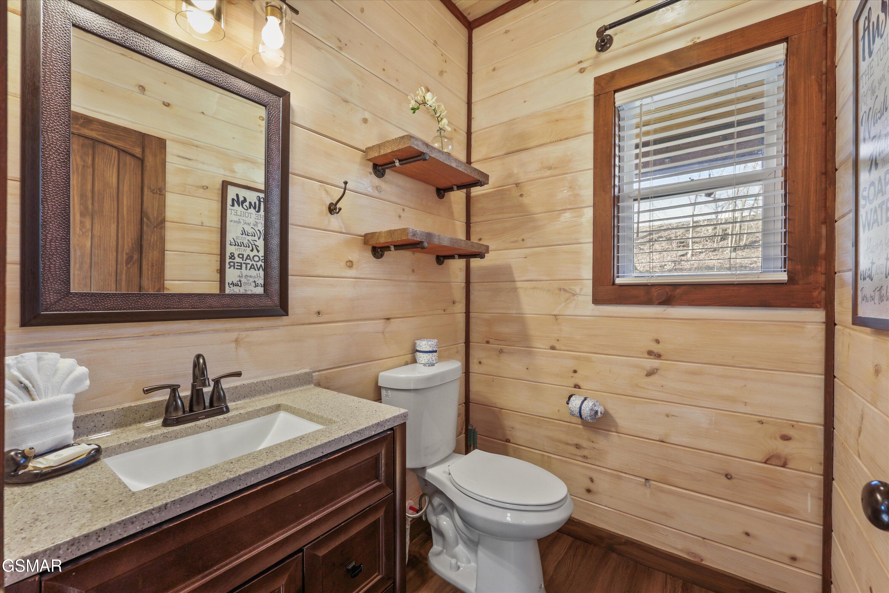 2529 Mountain Holly Way Sevierville TN 37862