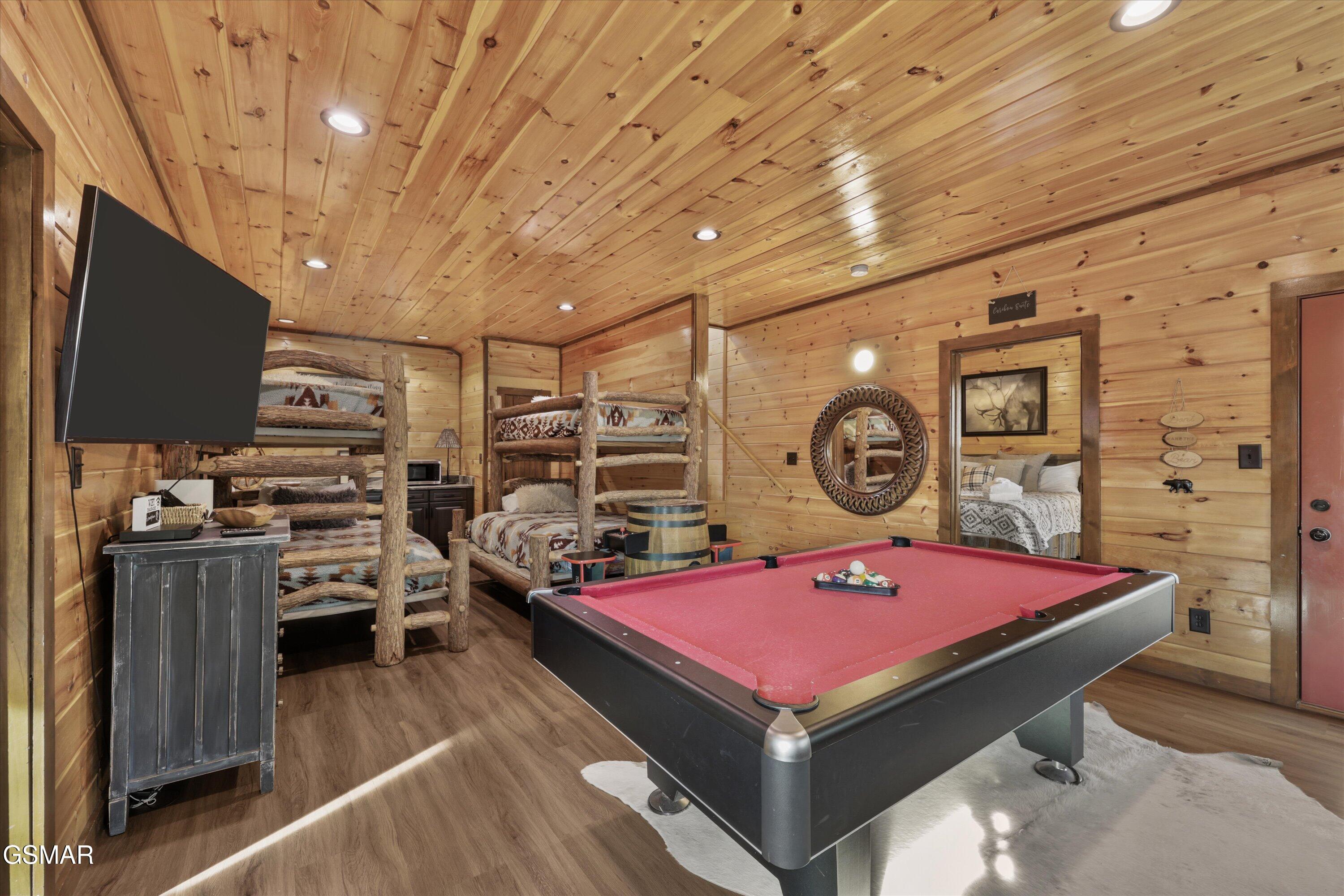 2529 Mountain Holly Way Sevierville TN 37862