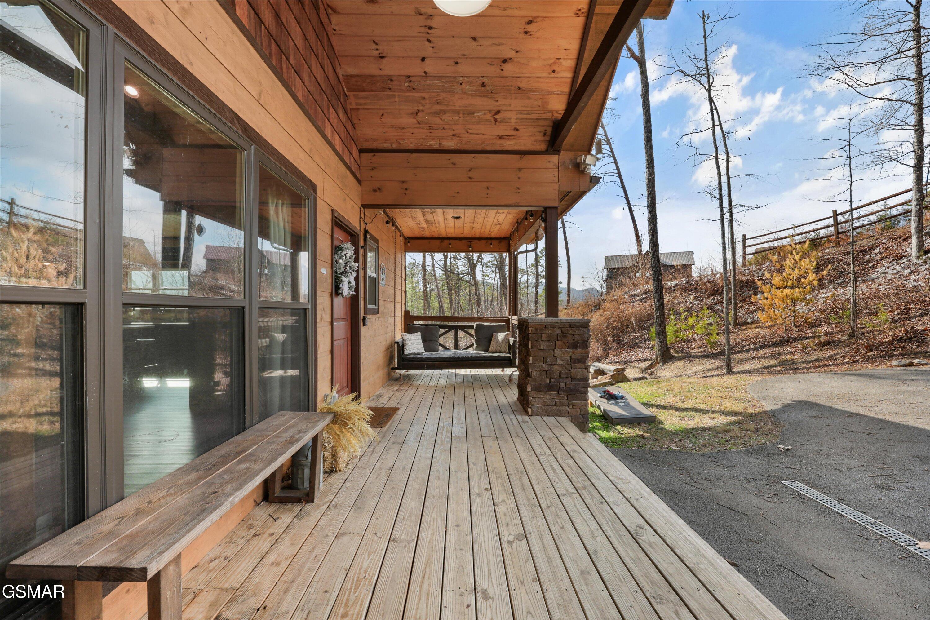 2529 Mountain Holly Way Sevierville TN 37862