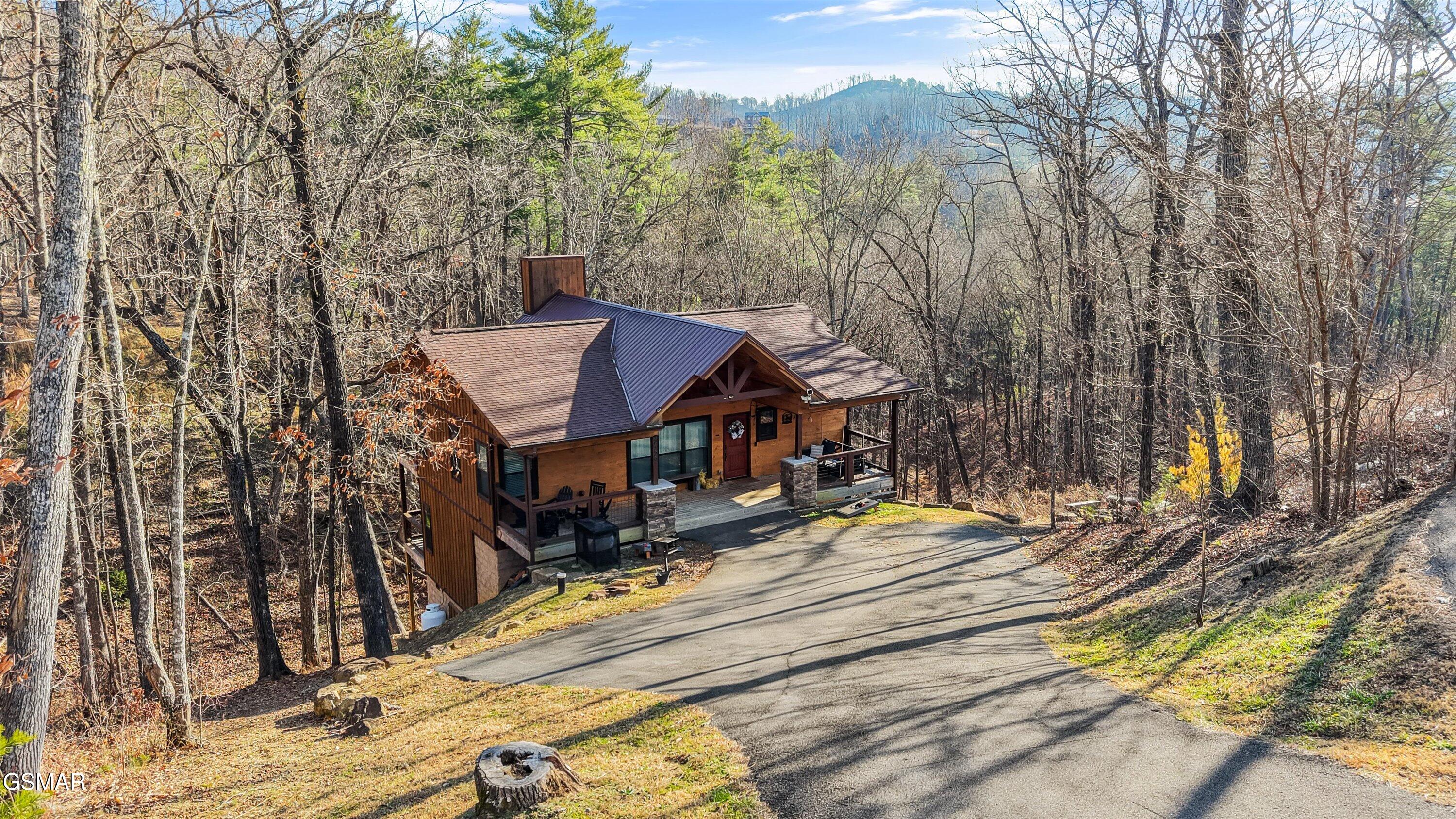 2529 Mountain Holly Way Sevierville TN 37862