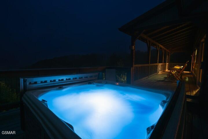 1114 Bear Paw Ridge Way Sevierville TN 37862