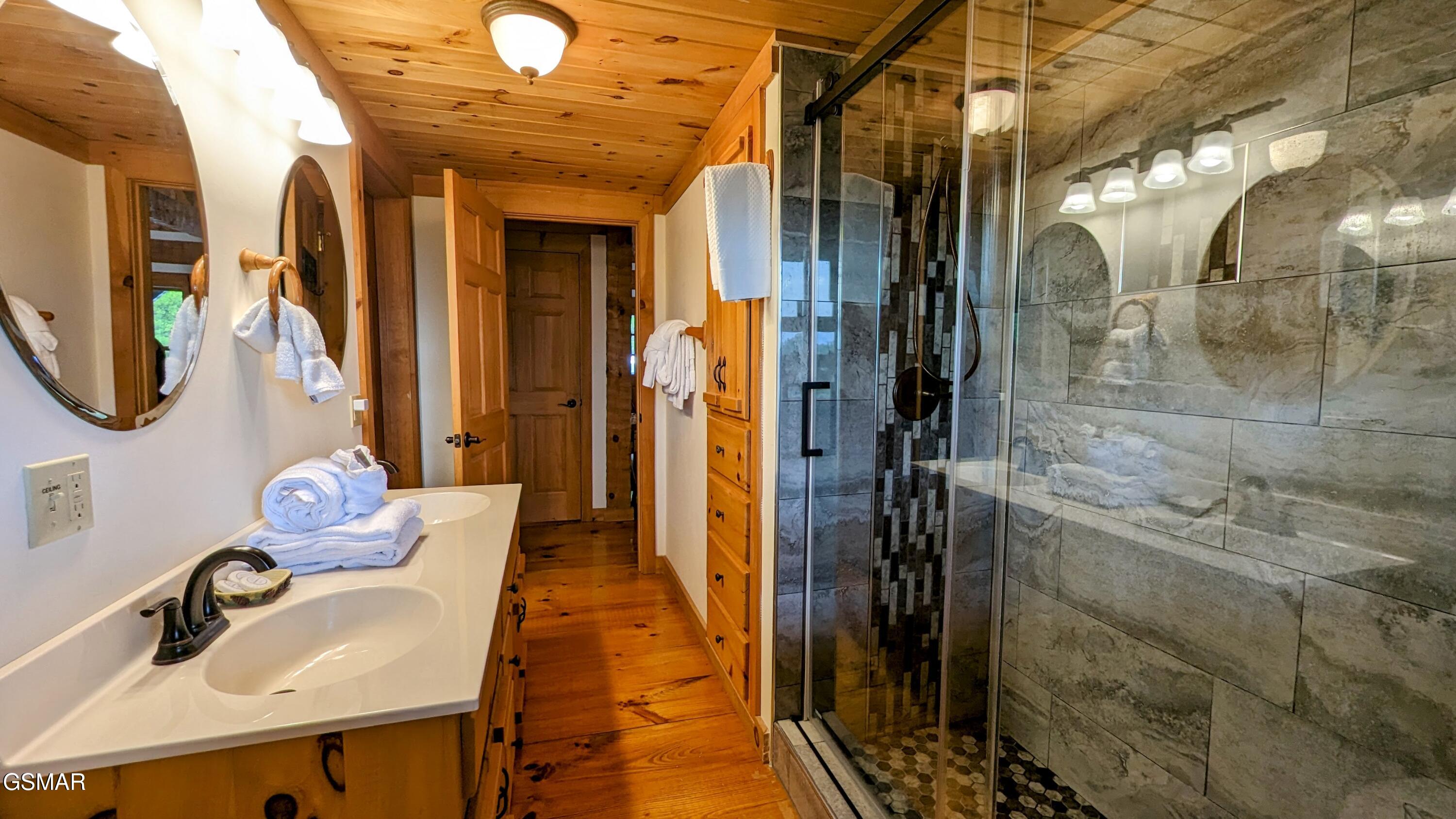 1114 Bear Paw Ridge Way Sevierville TN 37862
