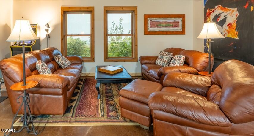 1114 Bear Paw Ridge Way Sevierville TN 37862