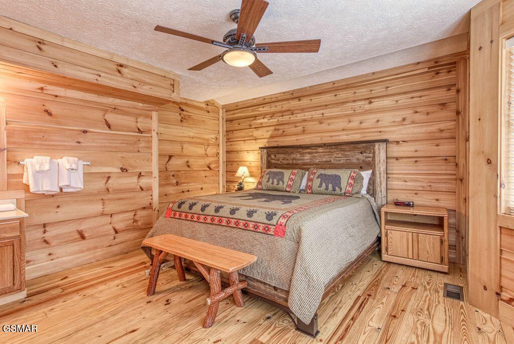 943 Crooked Ridge Road Gatlinburg TN 37738