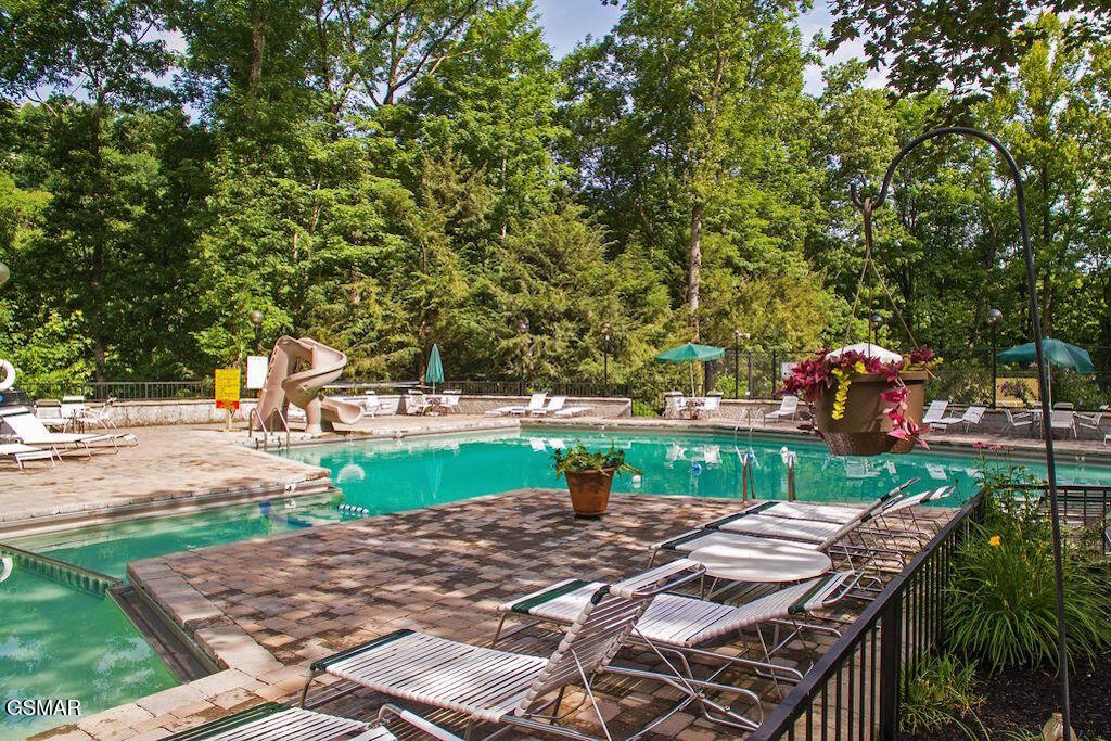 943 Crooked Ridge Road Gatlinburg TN 37738