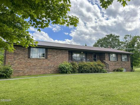 6259 Highway 131 Washburn TN 37888