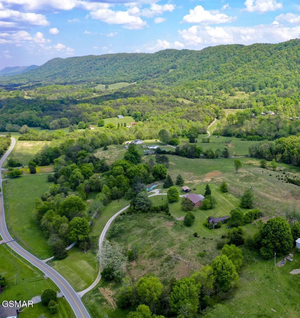 6259 Highway 131 Washburn TN 37888