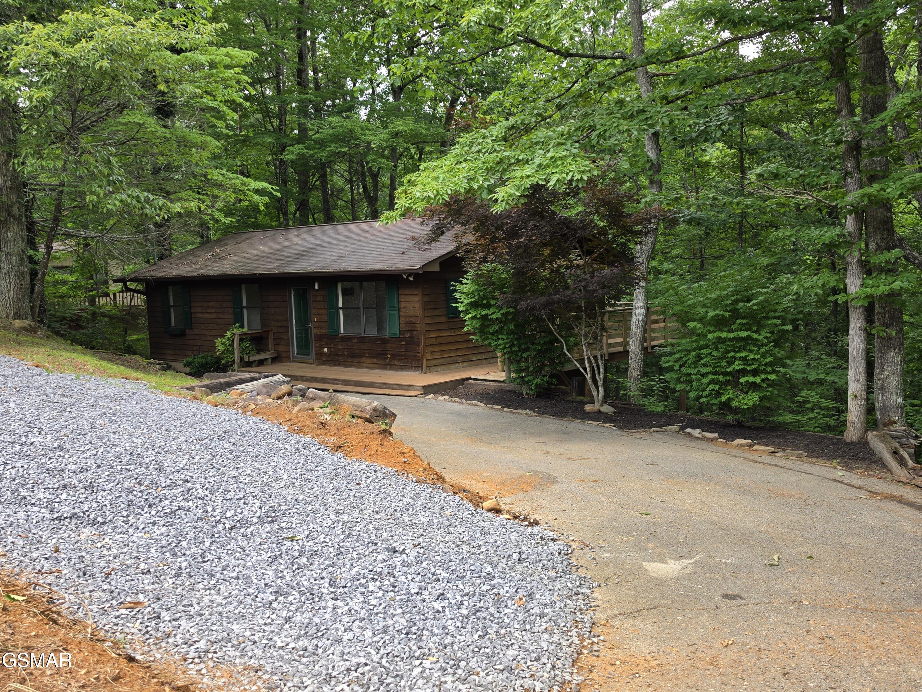 624 Pinemont Drive Pigeon Forge TN 37863