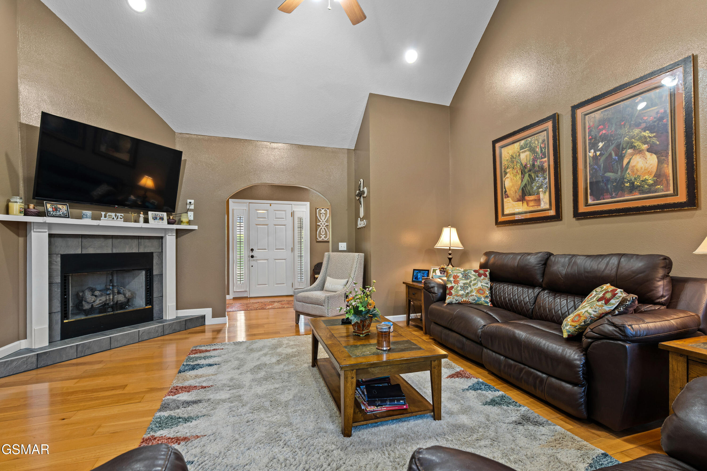 328 Hansels Lea Sevierville TN 37876