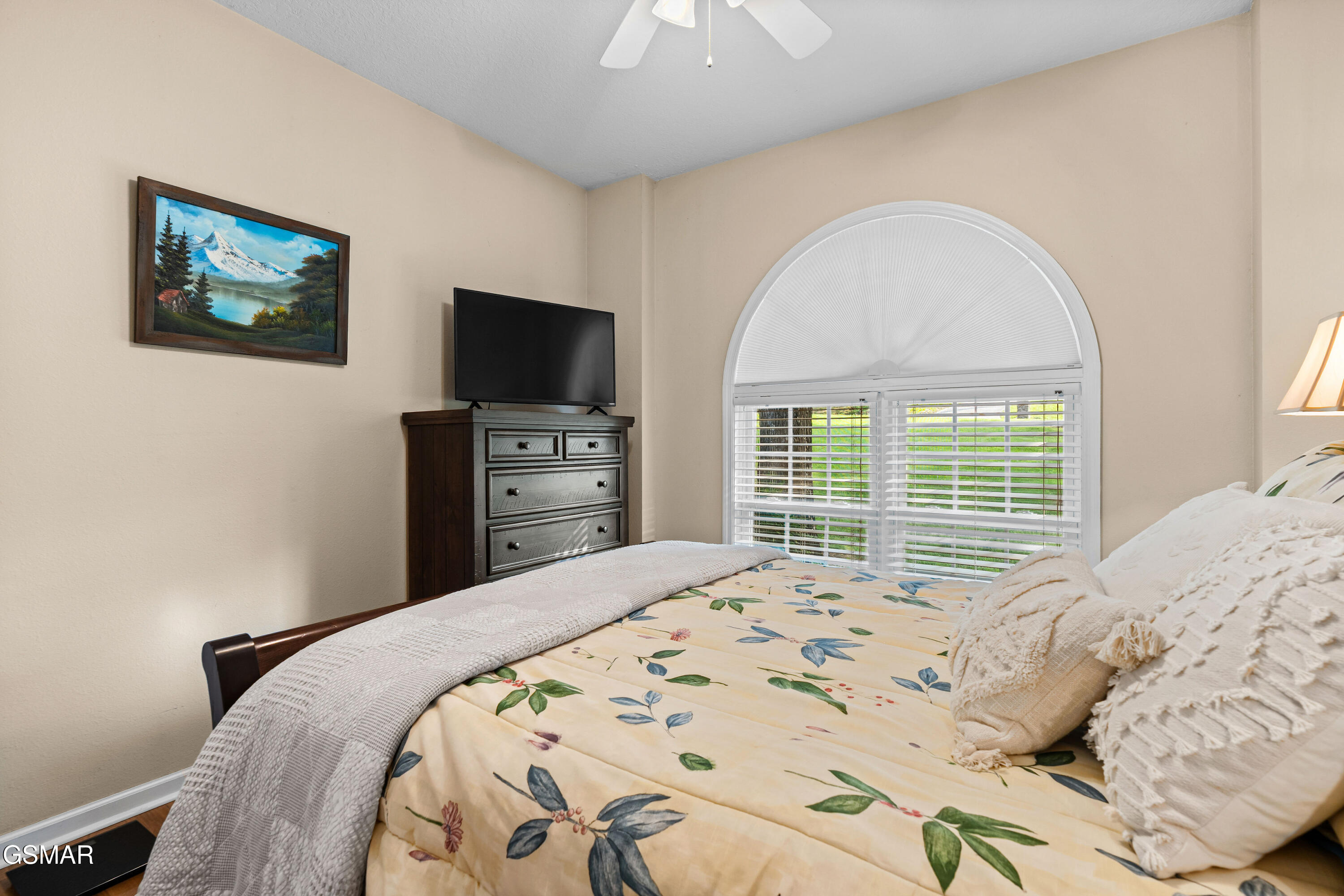 328 Hansels Lea Sevierville TN 37876