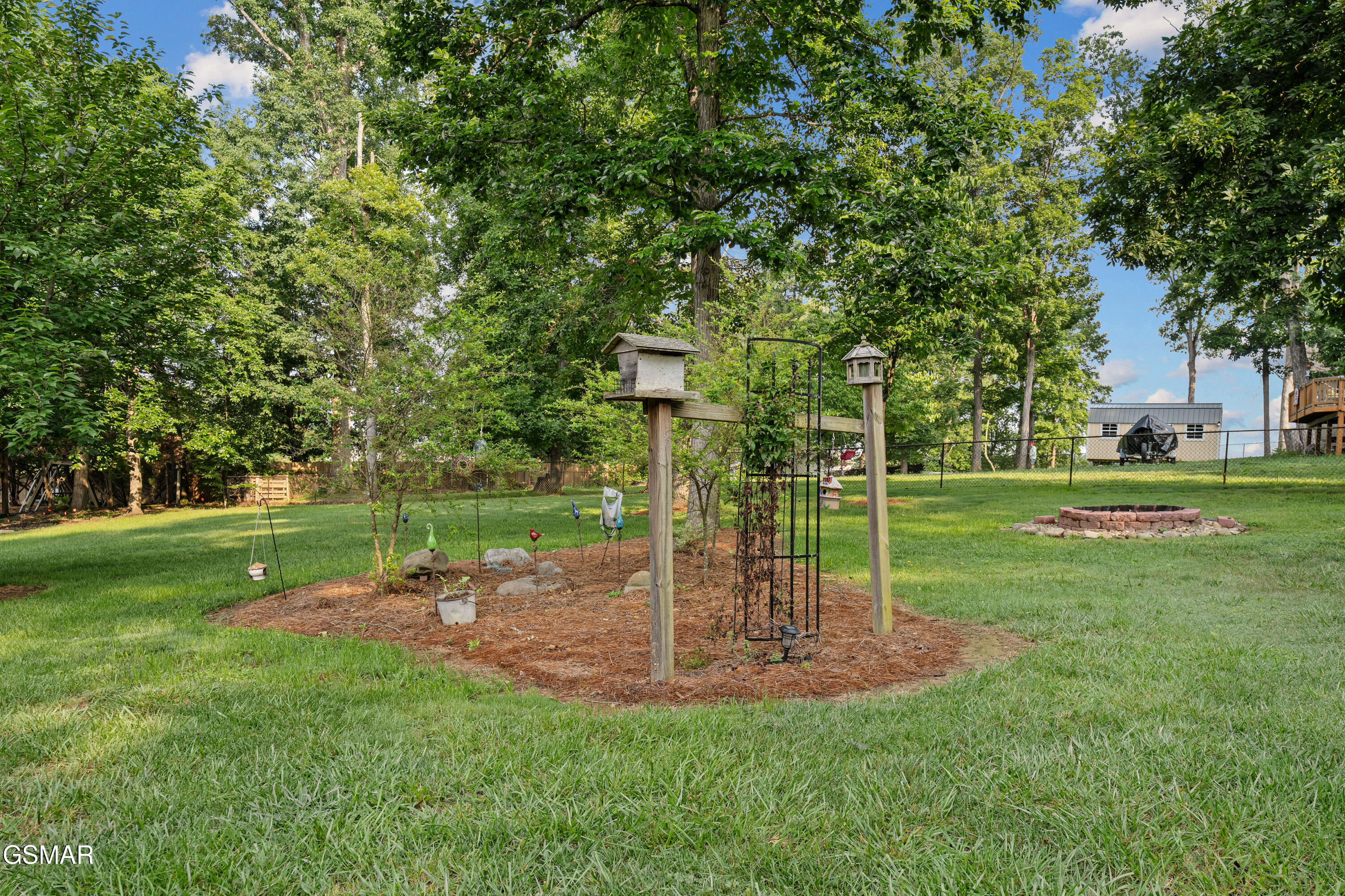 328 Hansels Lea Sevierville TN 37876