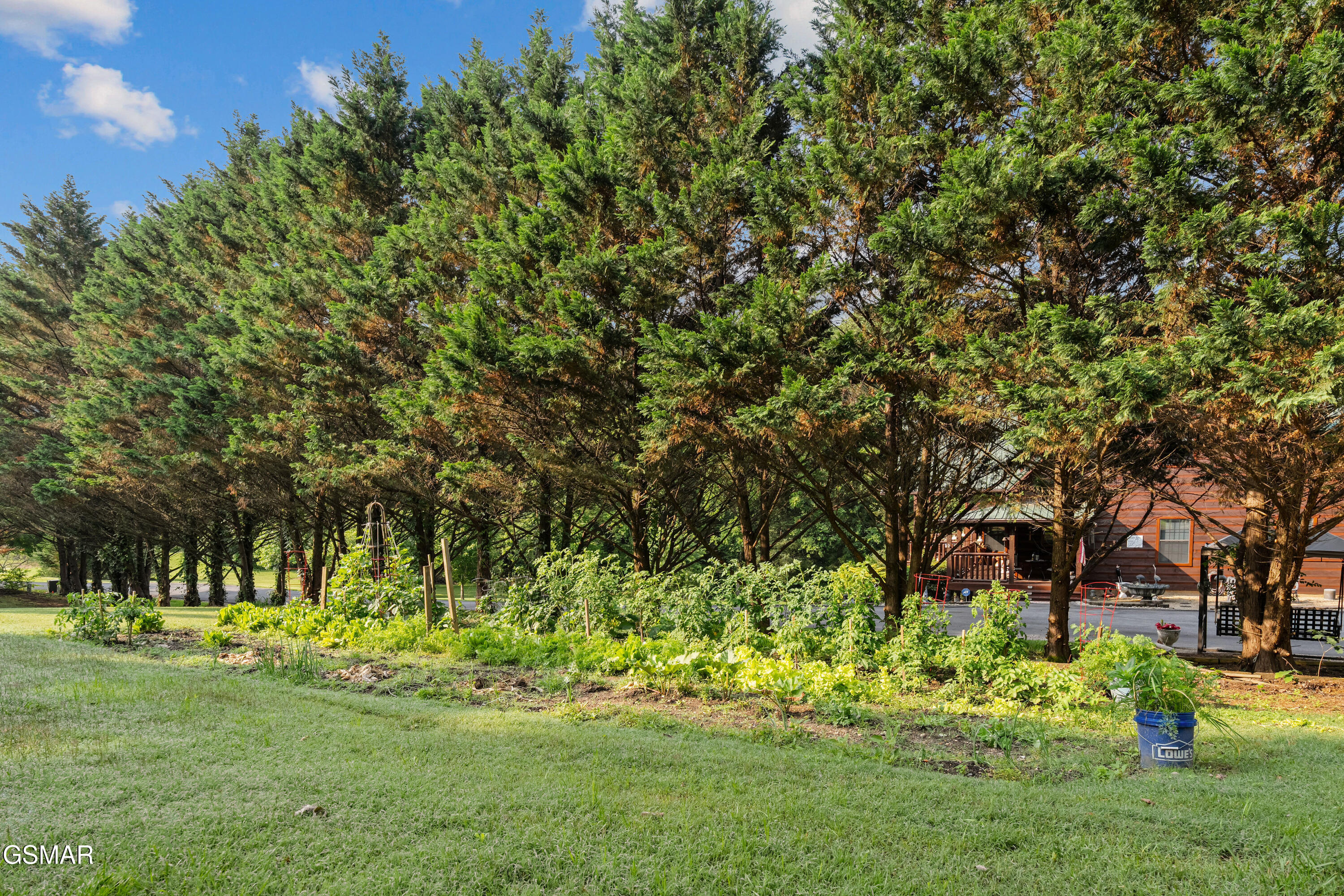 328 Hansels Lea Sevierville TN 37876