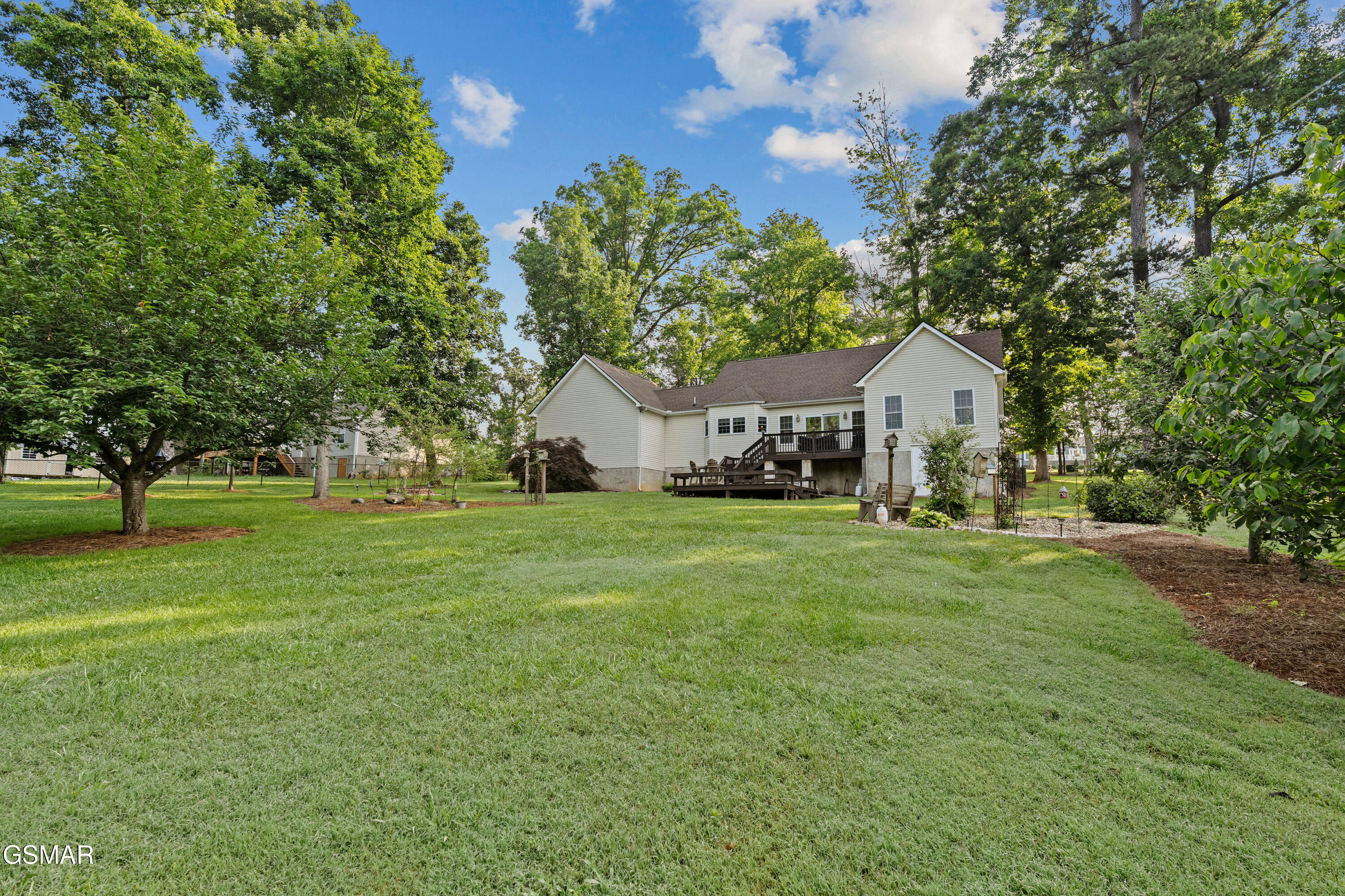 328 Hansels Lea Sevierville TN 37876