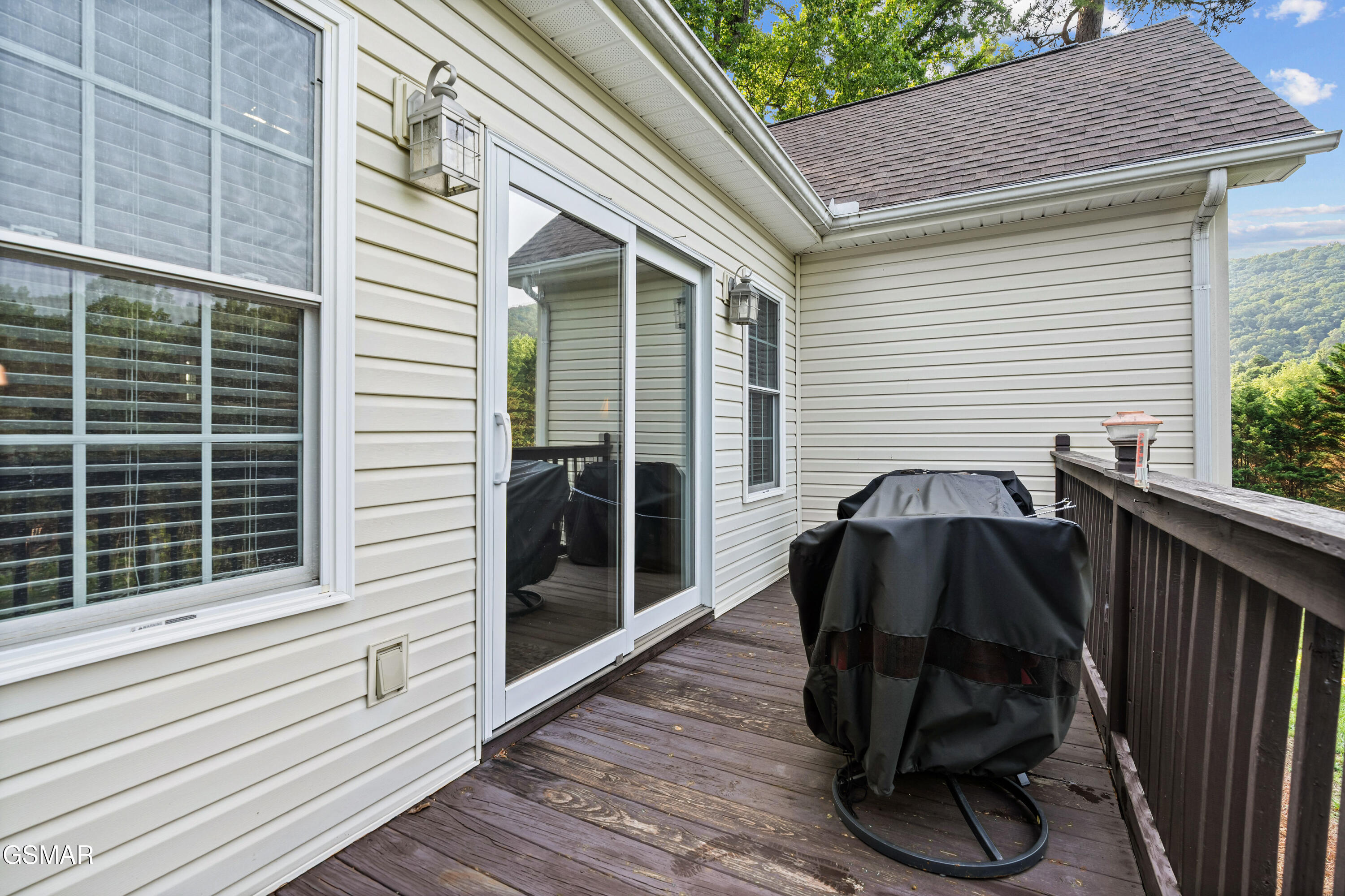 328 Hansels Lea Sevierville TN 37876