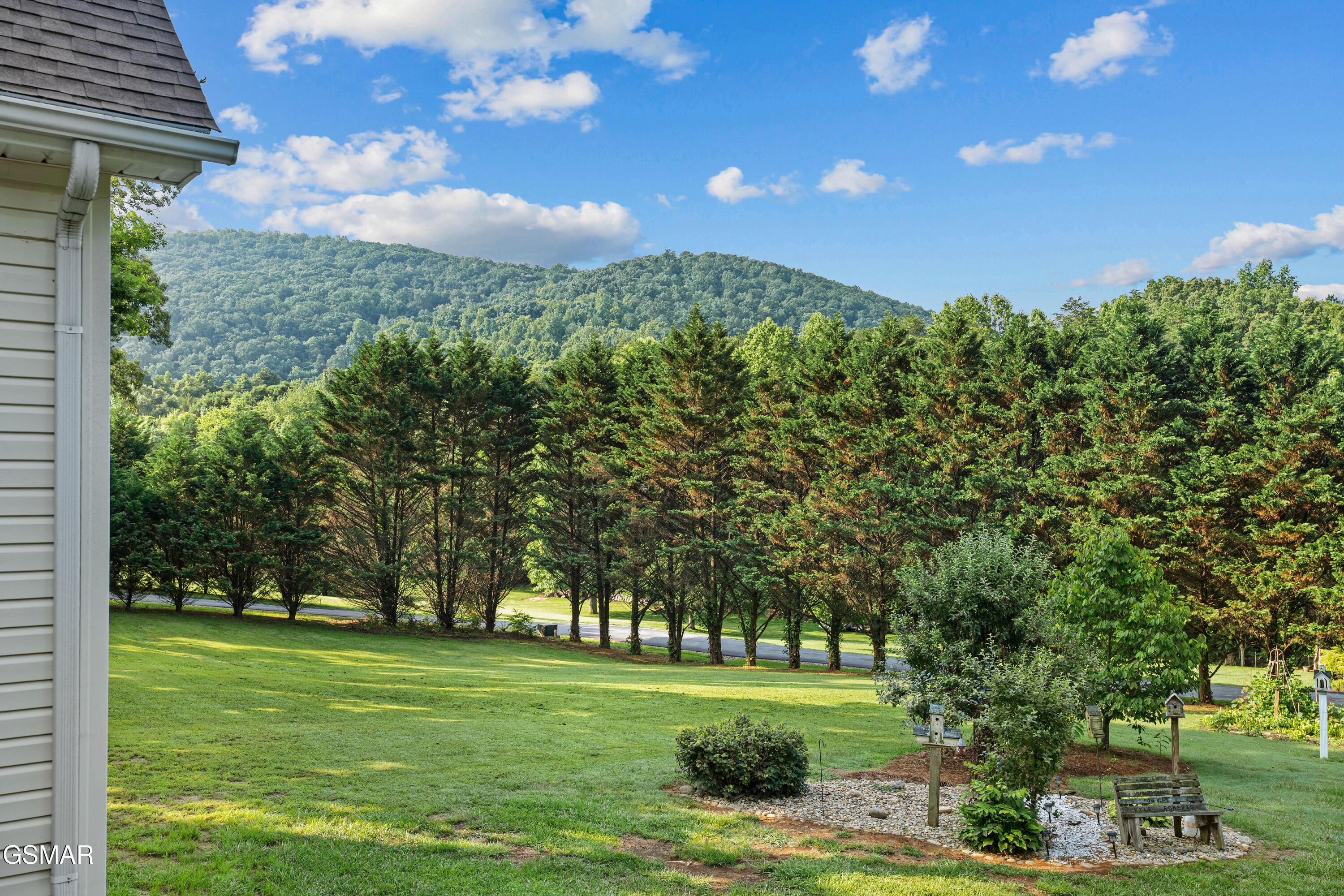 328 Hansels Lea Sevierville TN 37876