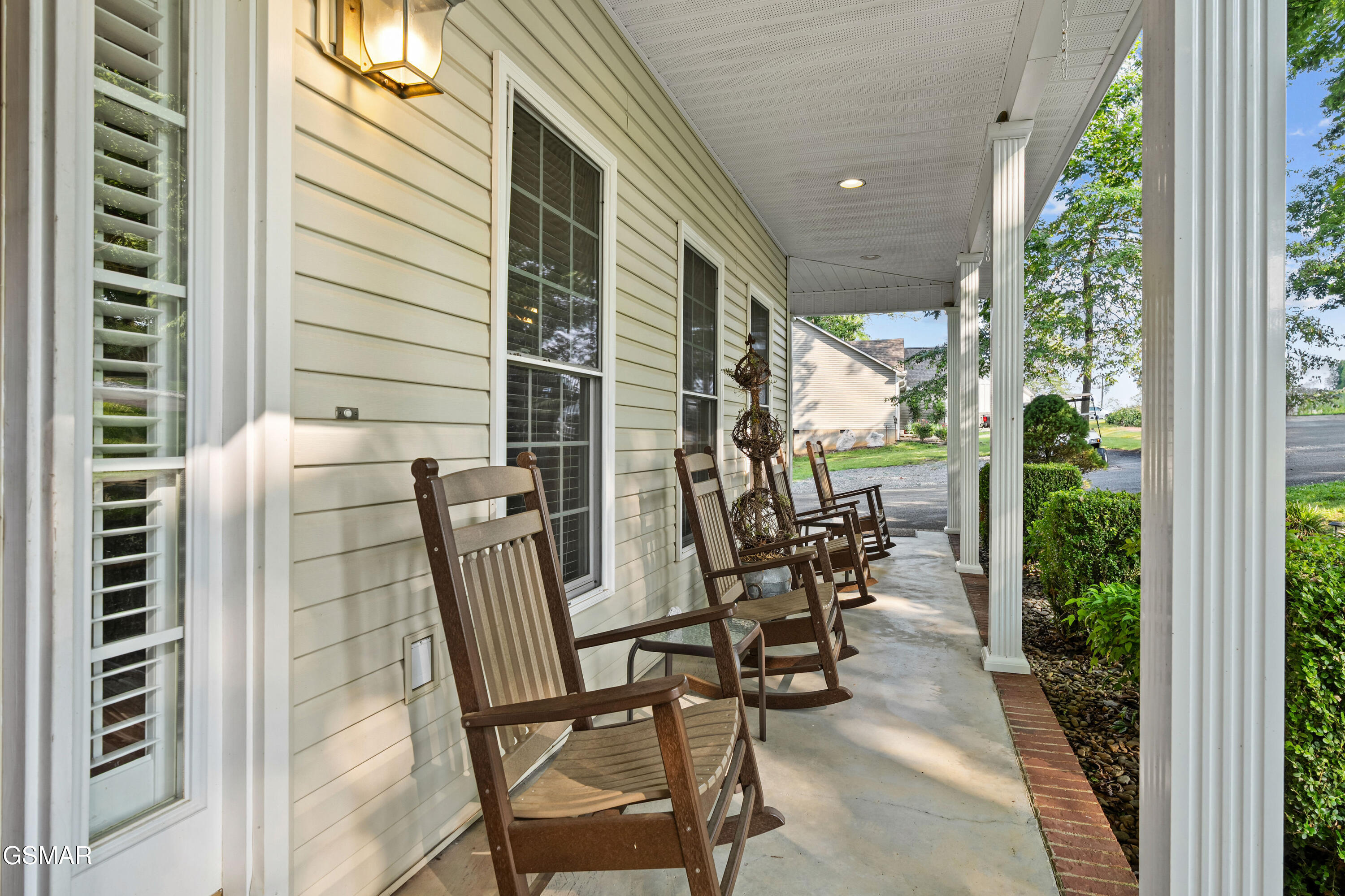 328 Hansels Lea Sevierville TN 37876