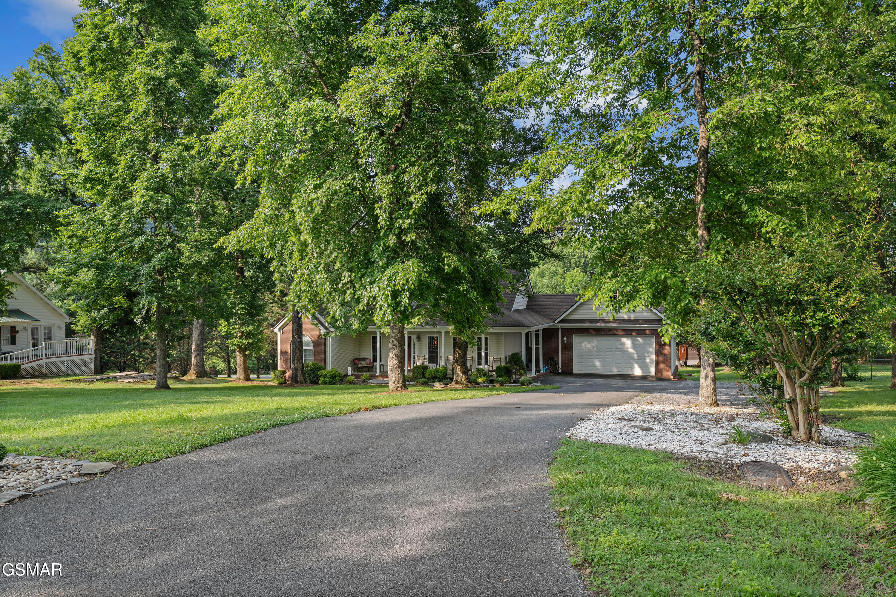 328 Hansels Lea Sevierville TN 37876