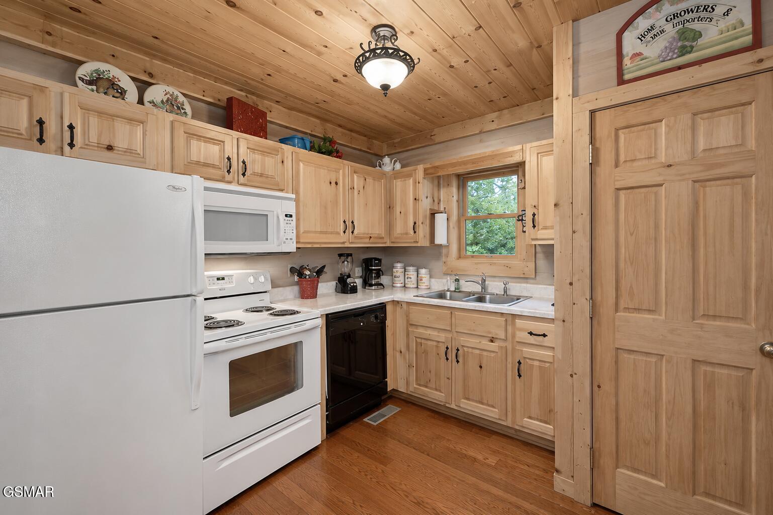 1630 Jed Trail Sevierville TN 37862