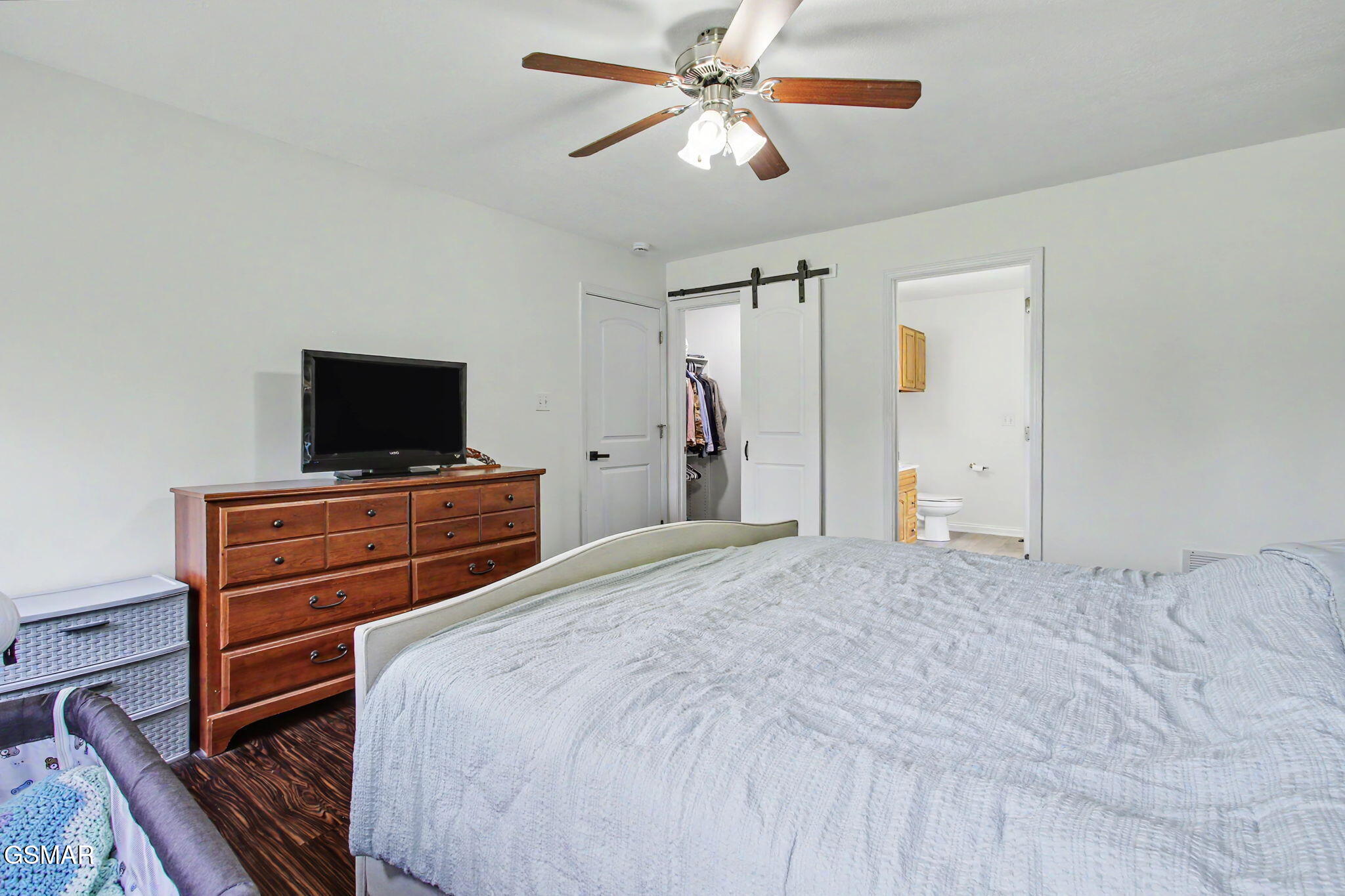 6115 Old Niles Ferry Pike Greenback TN 37742