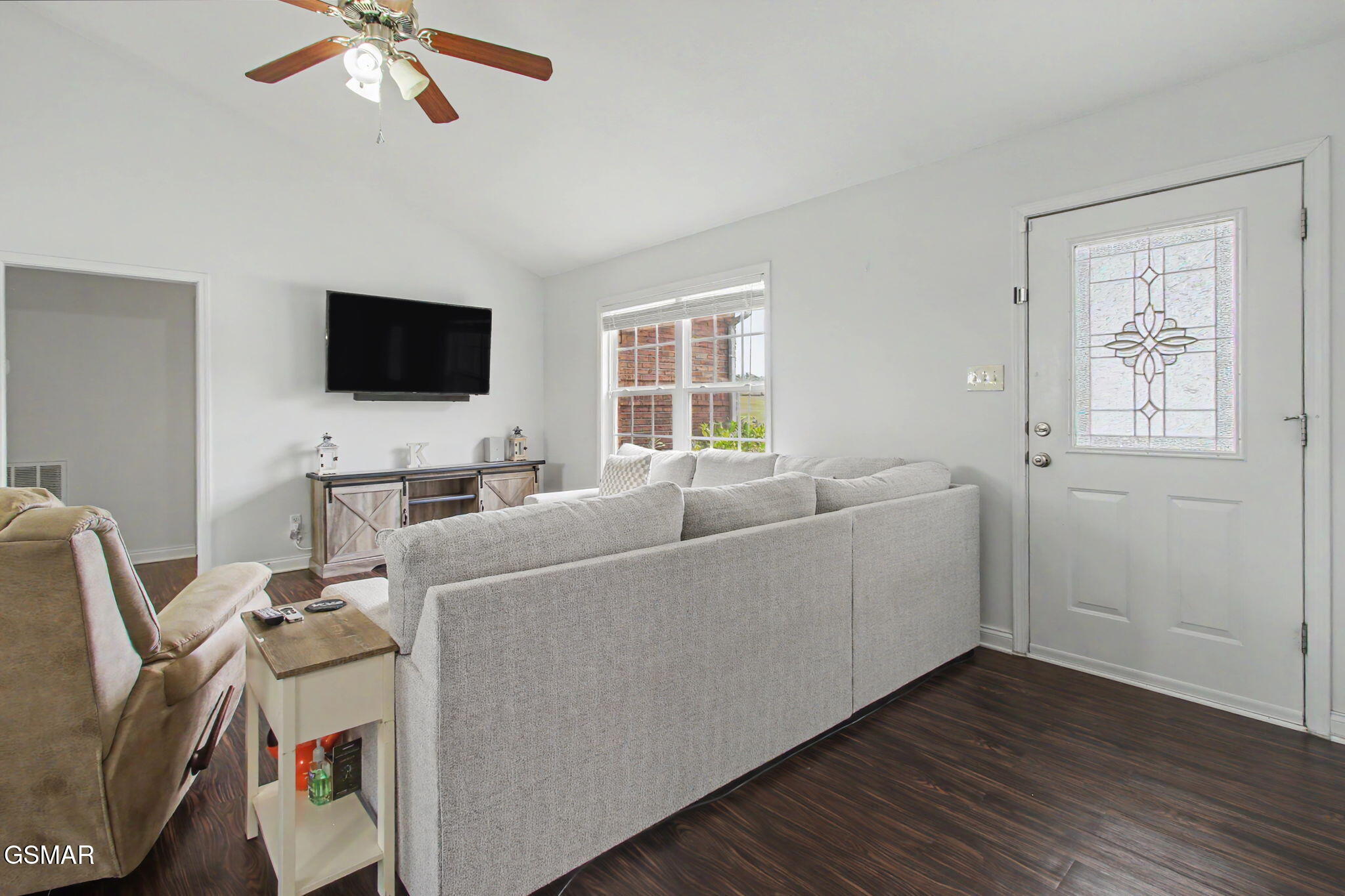 6115 Old Niles Ferry Pike Greenback TN 37742