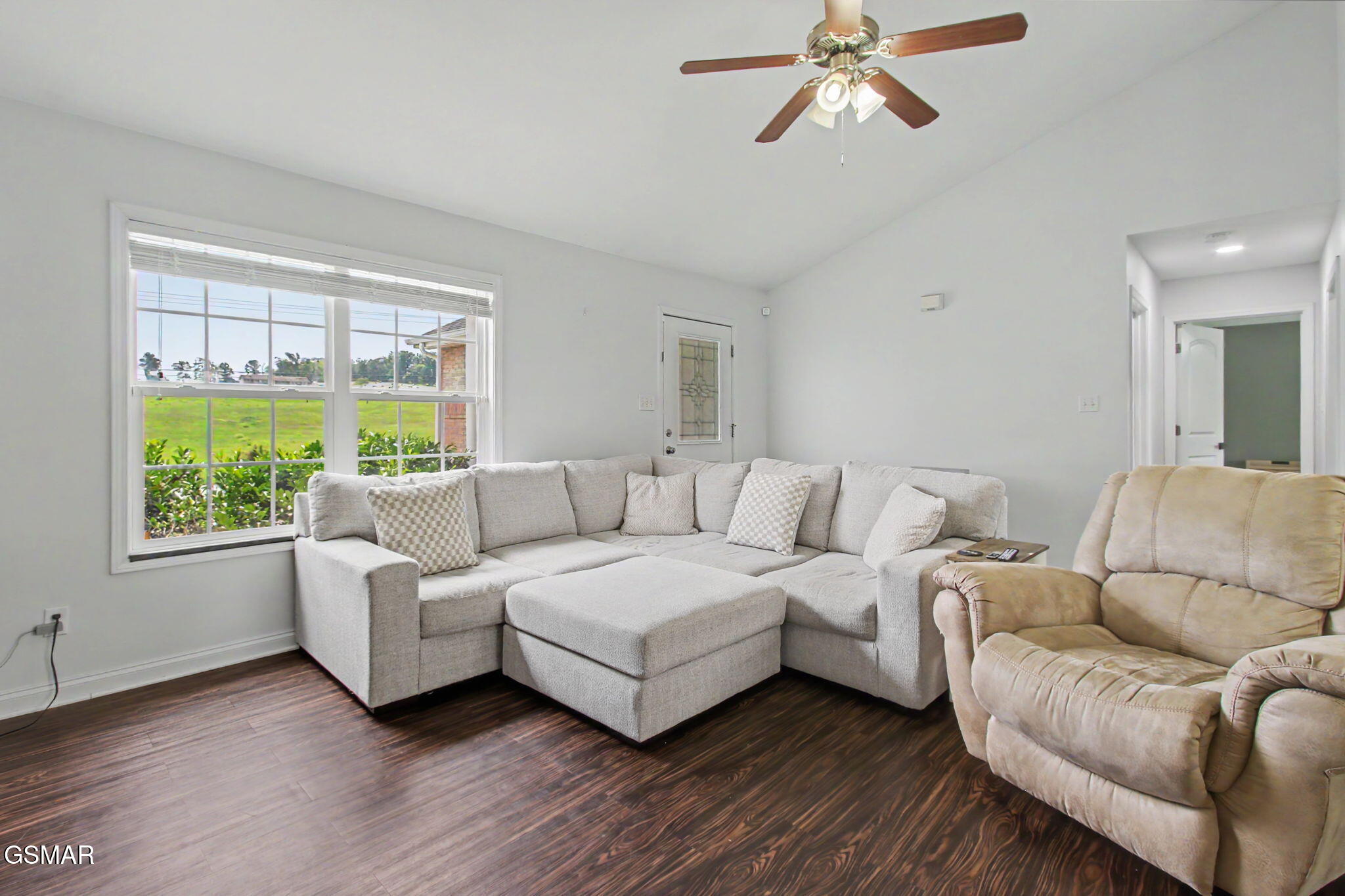 6115 Old Niles Ferry Pike Greenback TN 37742