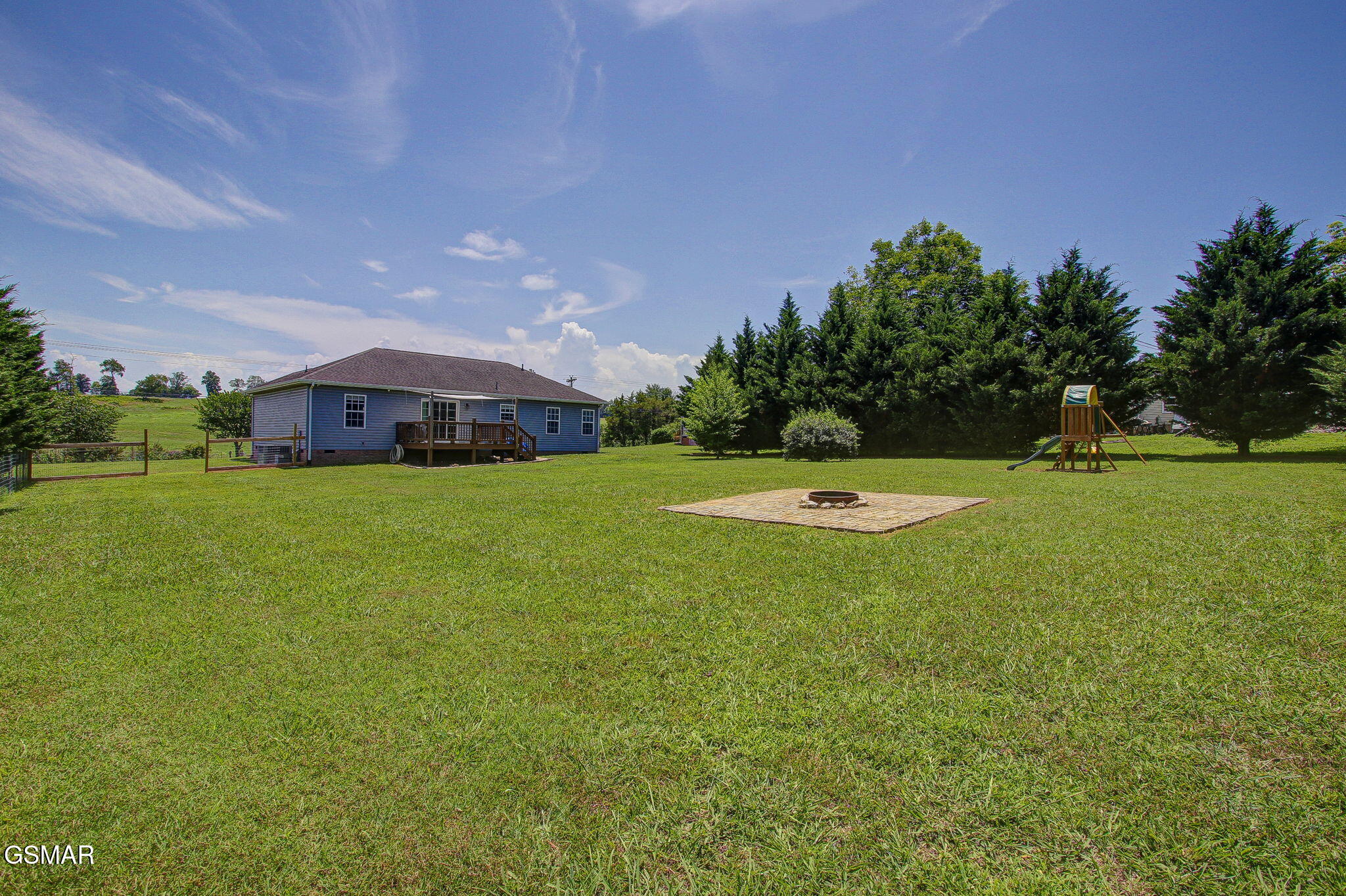 6115 Old Niles Ferry Pike Greenback TN 37742