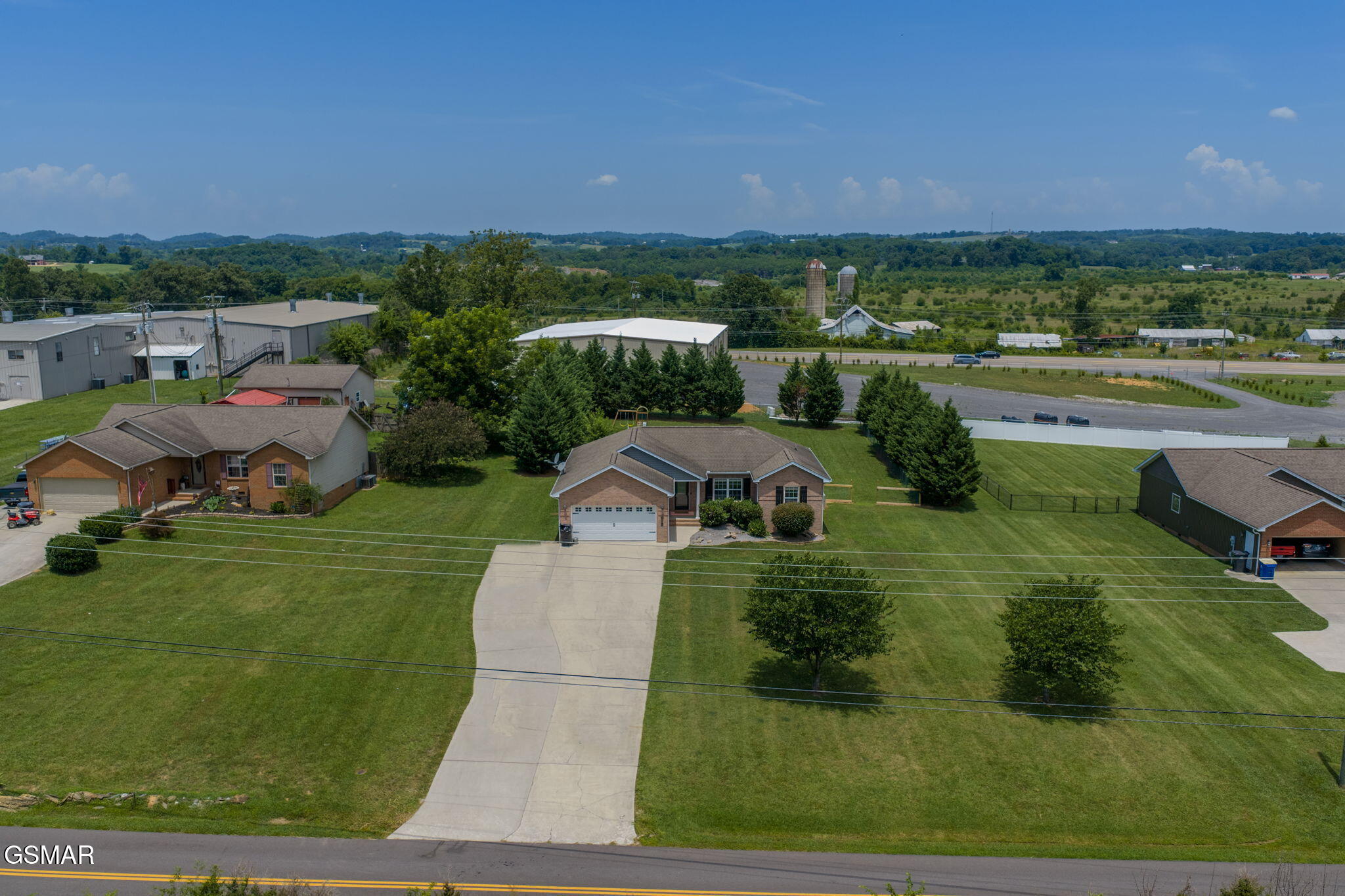 6115 Old Niles Ferry Pike Greenback TN 37742