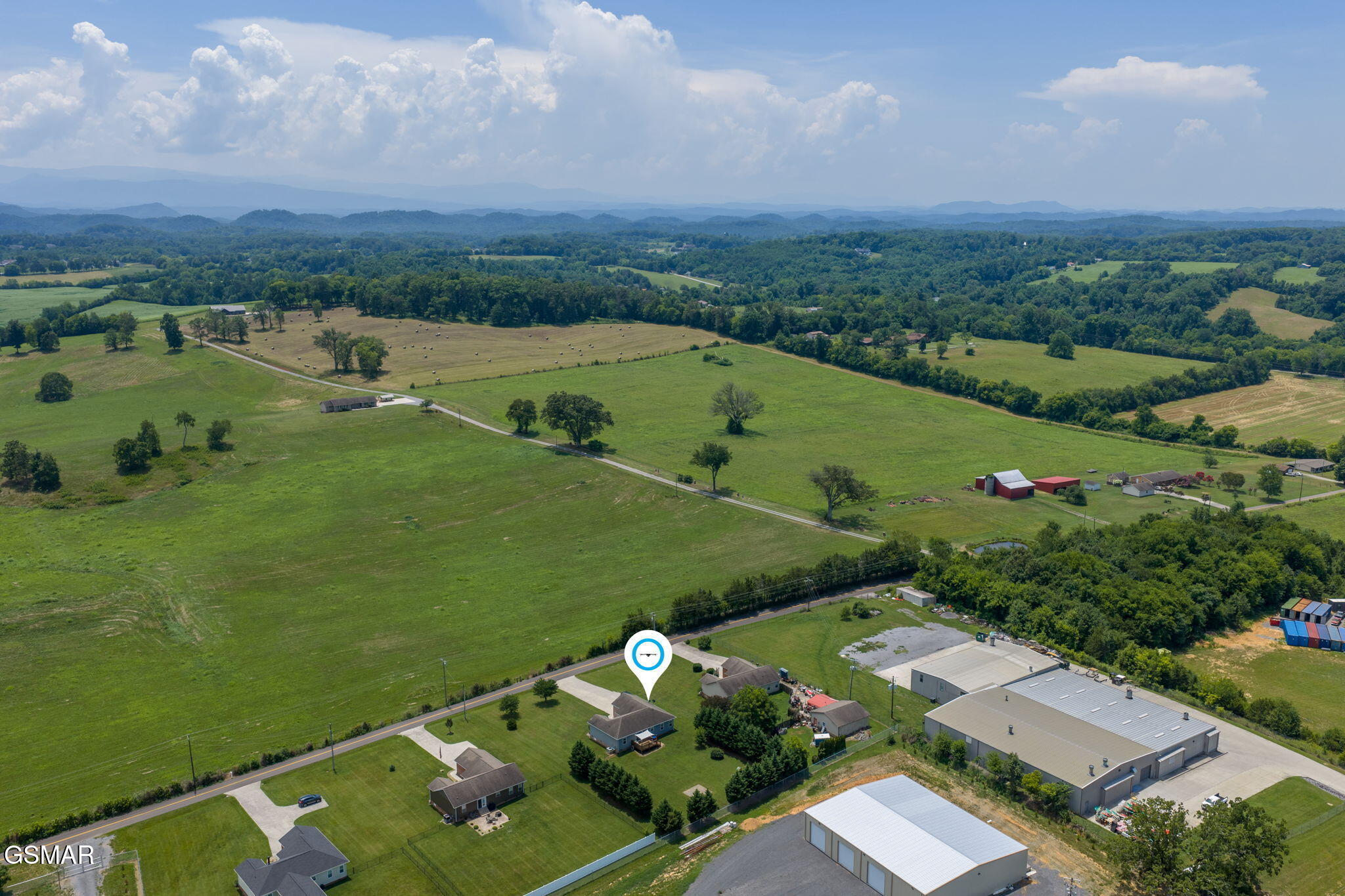 6115 Old Niles Ferry Pike Greenback TN 37742