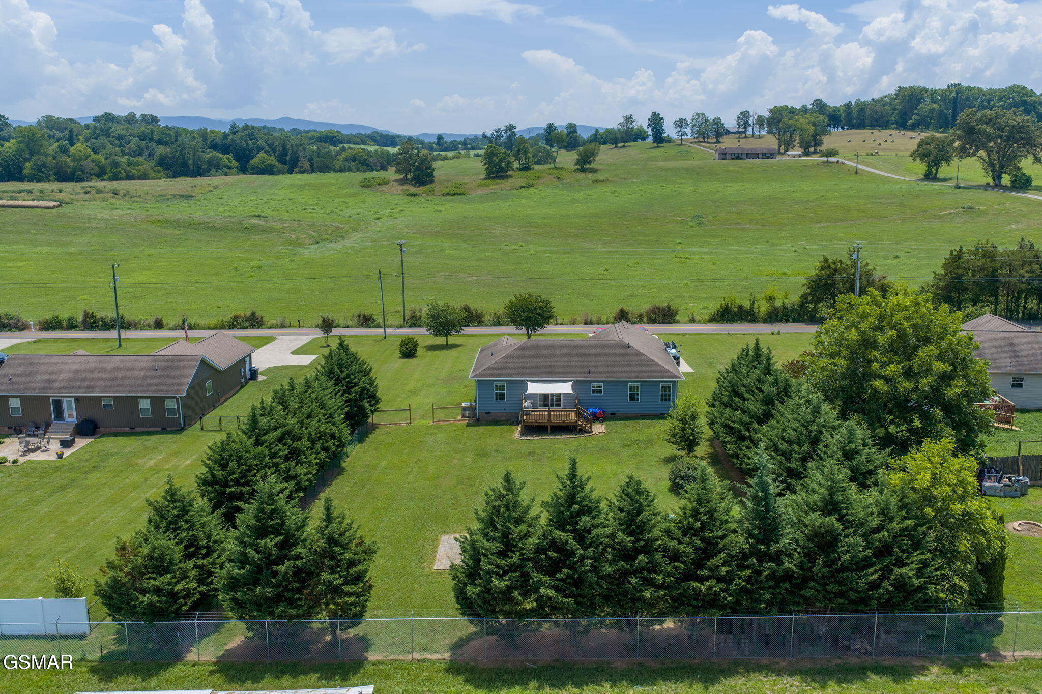 6115 Old Niles Ferry Pike Greenback TN 37742