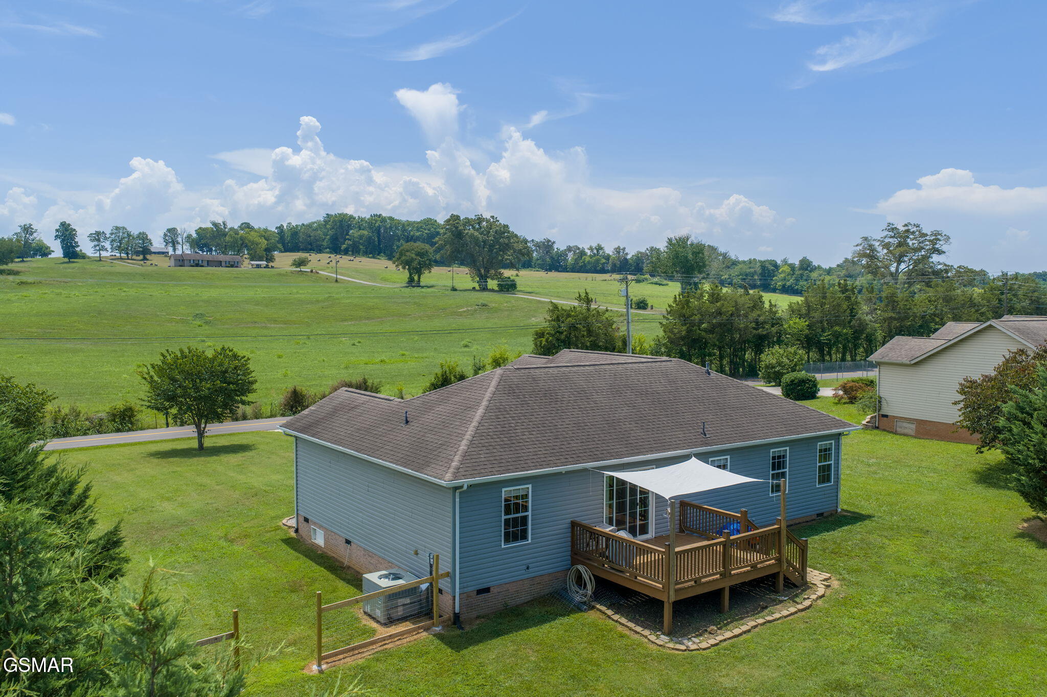 6115 Old Niles Ferry Pike Greenback TN 37742
