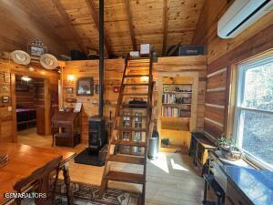 132 Sugar Maple Way Del Rio TN 37727