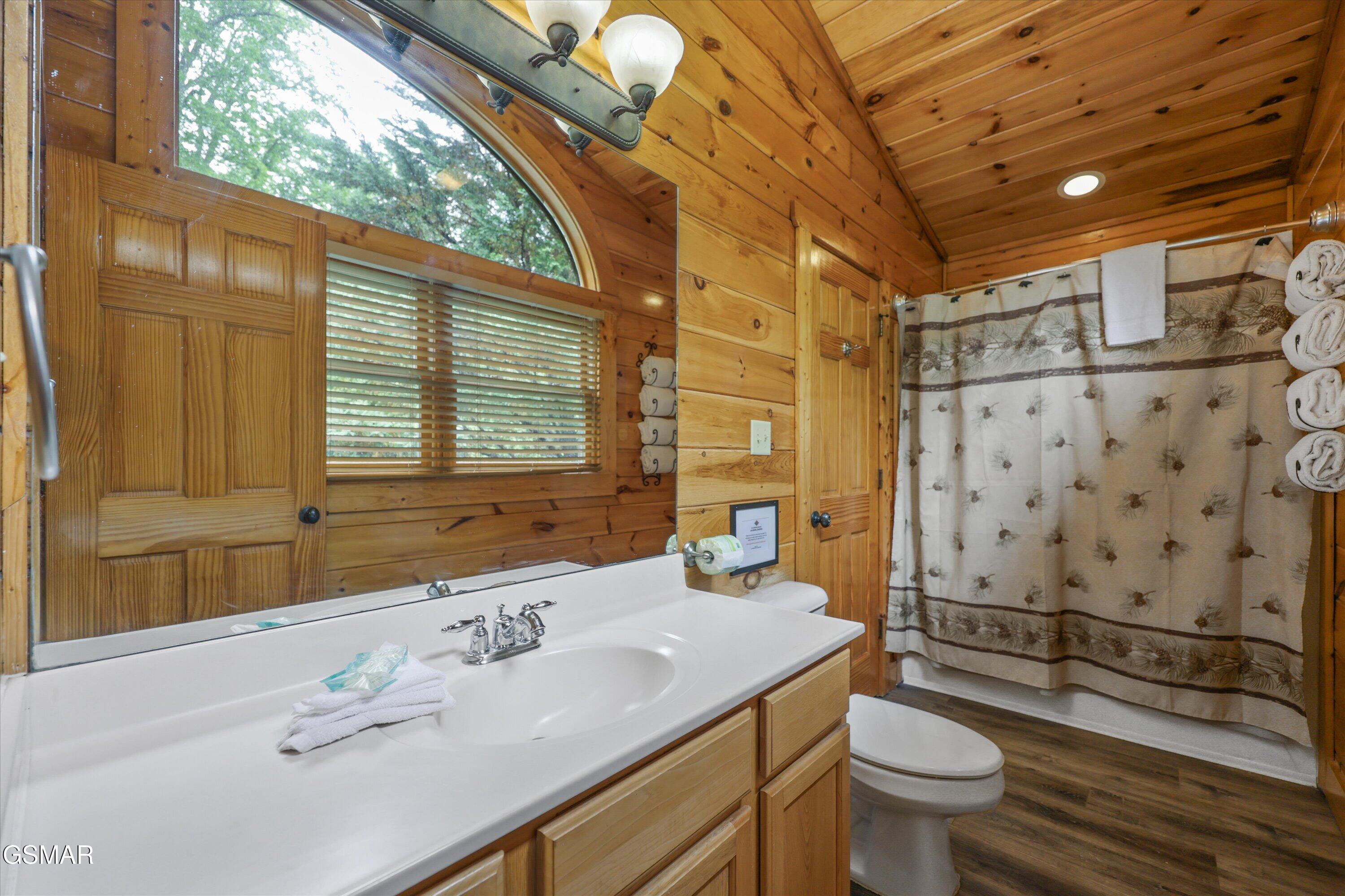 1915 Elk Springs Way Gatlinburg TN 37738
