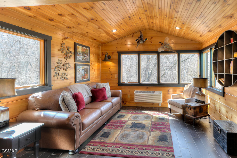 218 Oak Haven Way Sevierville TN 37876