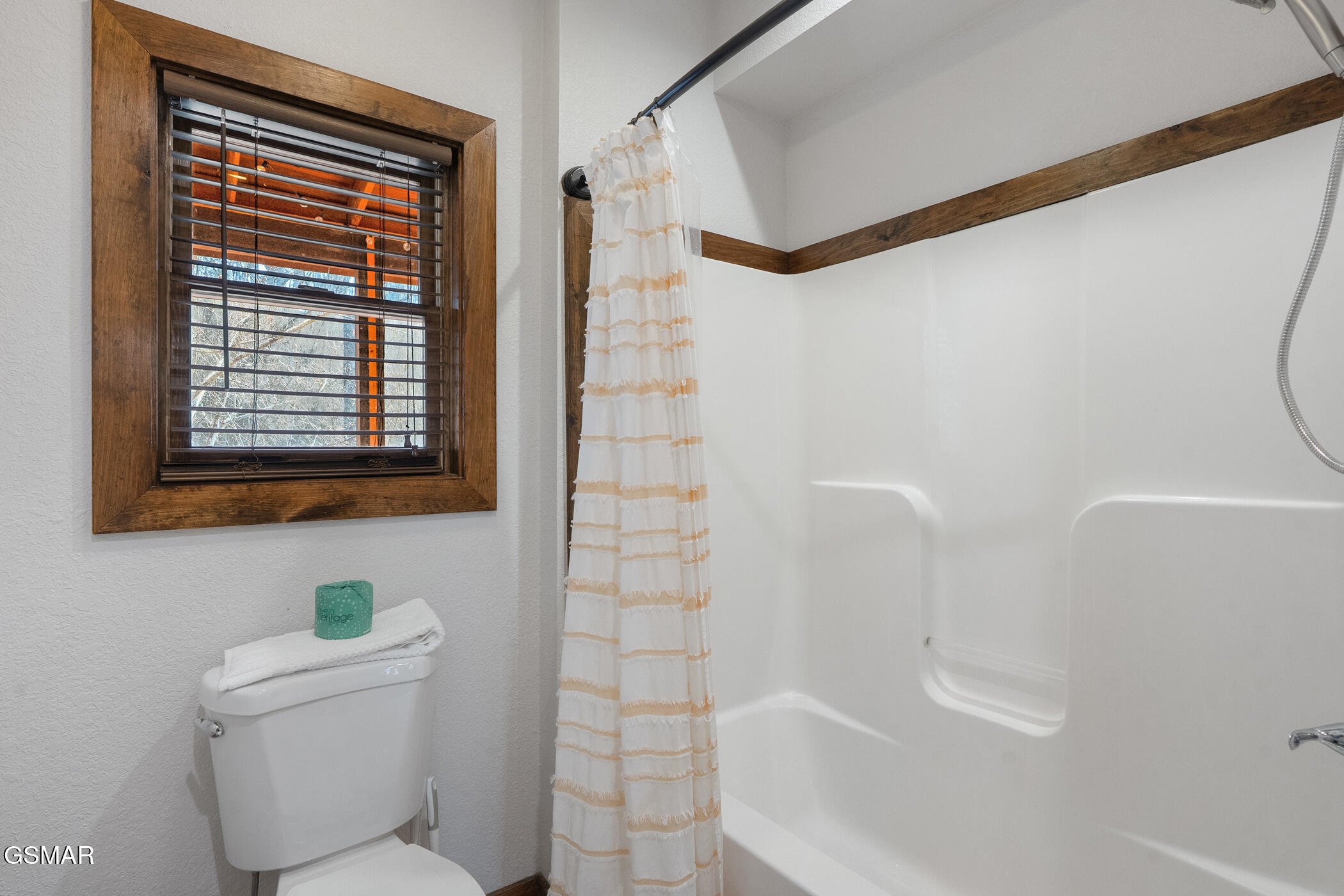 1016 Ravens Ford Way Sevierville TN 37876