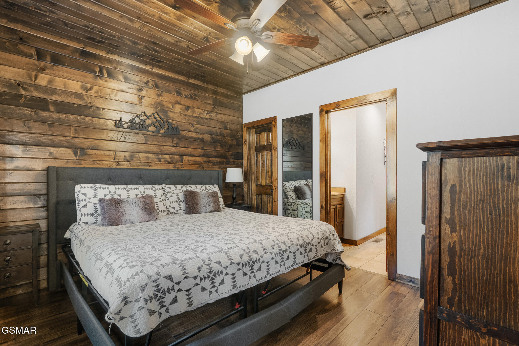 1016 Ravens Ford Way Sevierville TN 37876