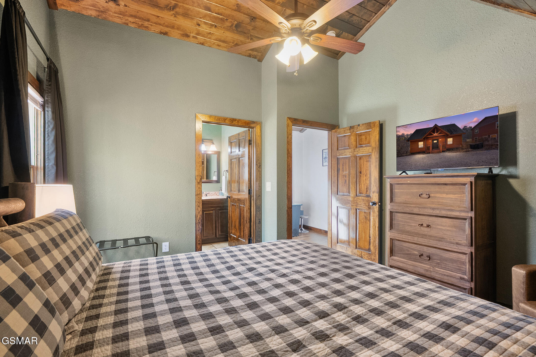 1016 Ravens Ford Way Sevierville TN 37876