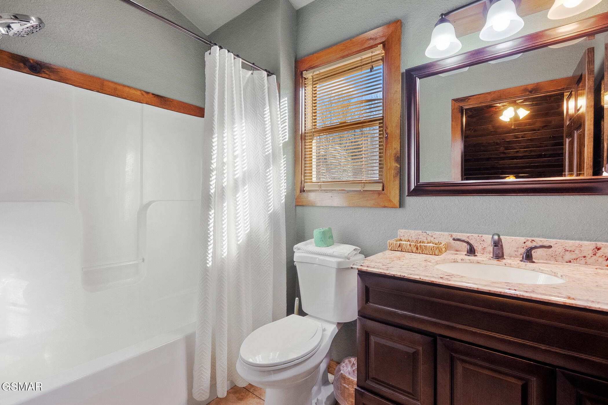 1016 Ravens Ford Way Sevierville TN 37876