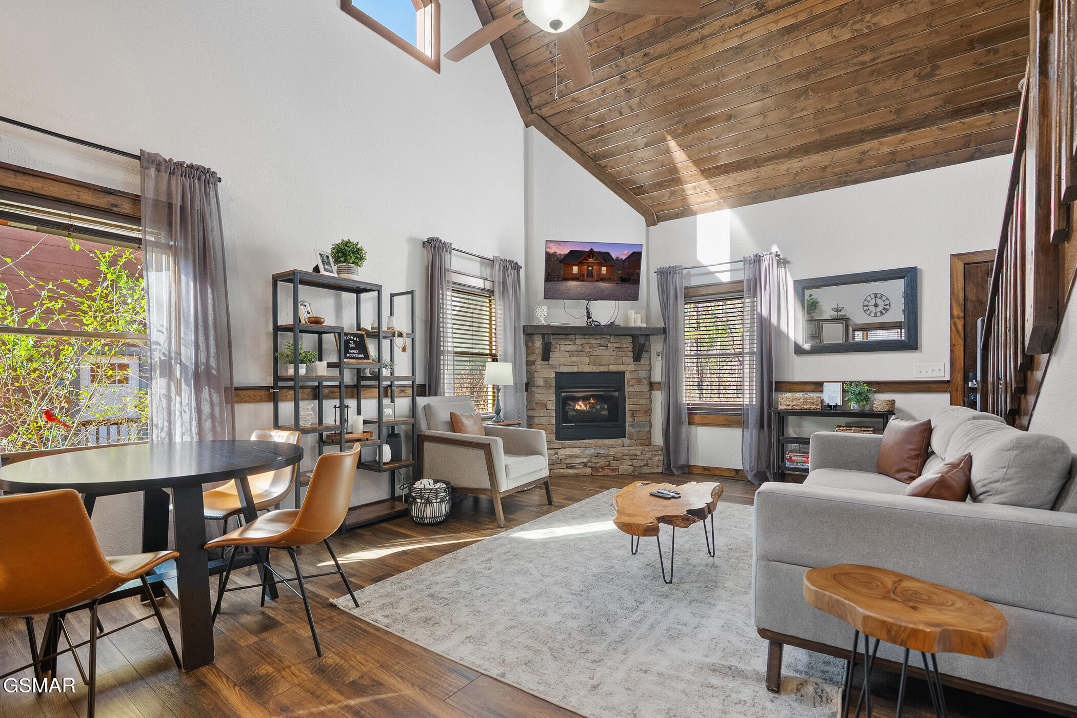 1016 Ravens Ford Way Sevierville TN 37876