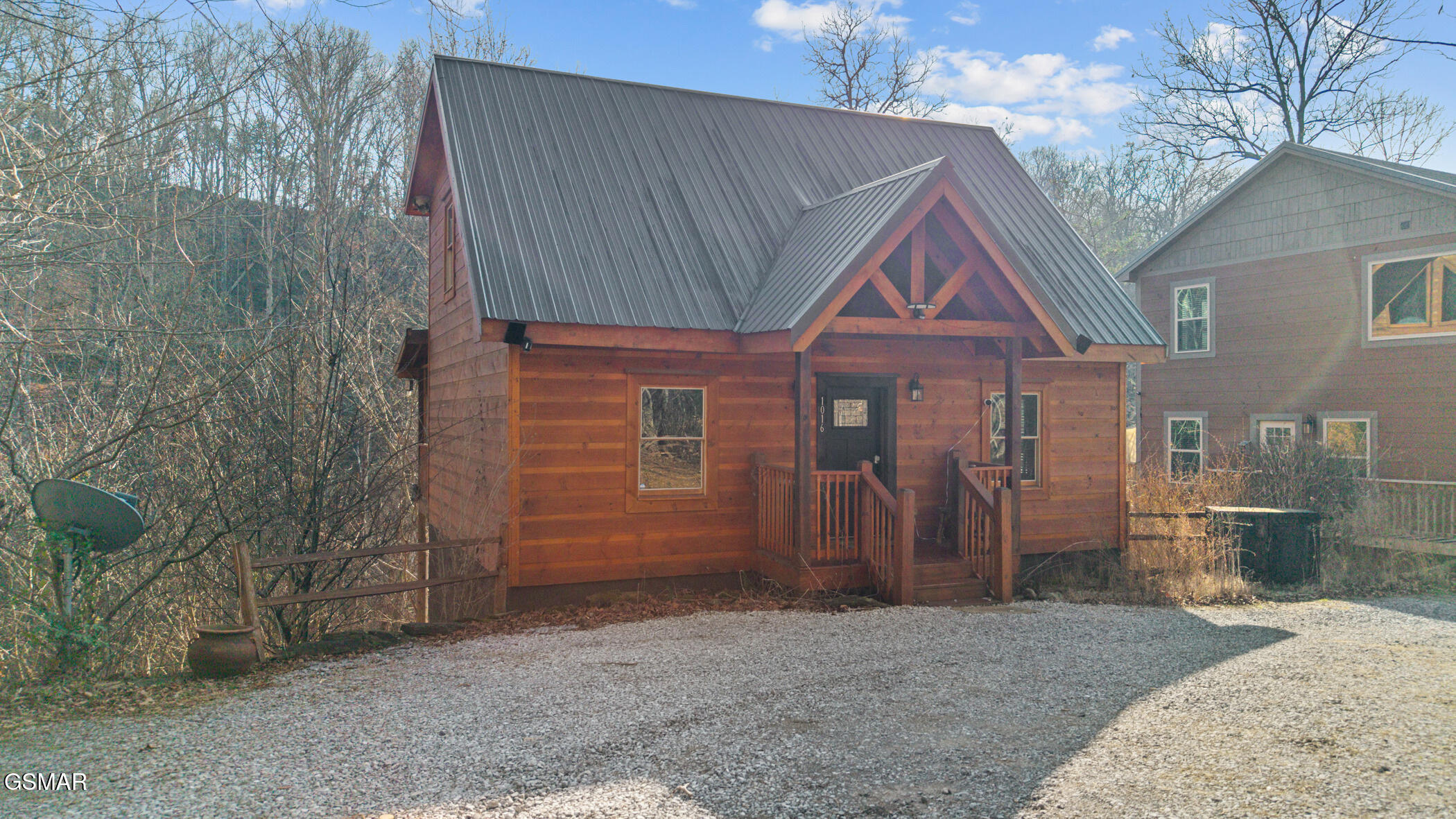 1016 Ravens Ford Way Sevierville TN 37876