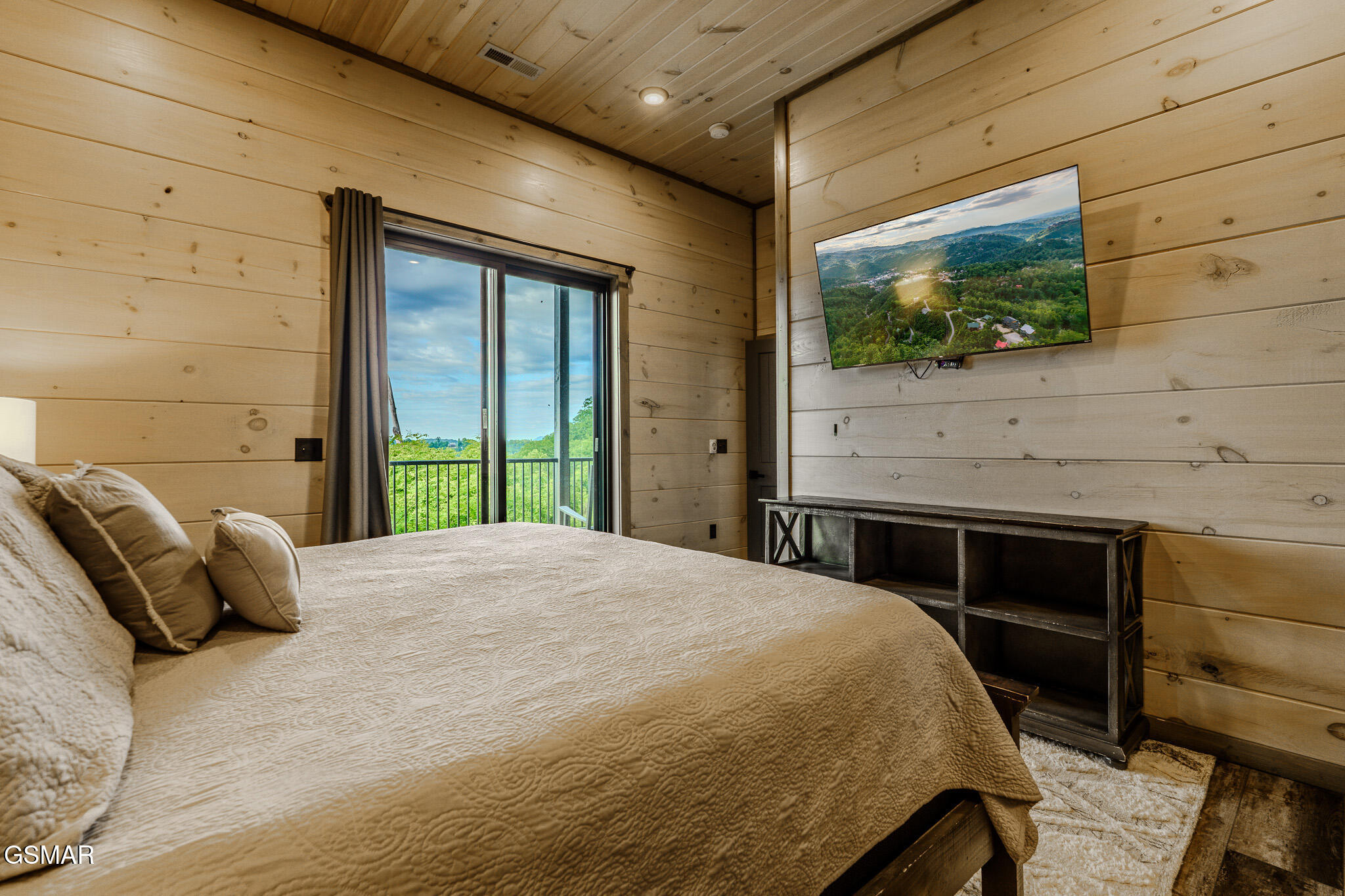 704 Topside Road Gatlinburg TN 37738