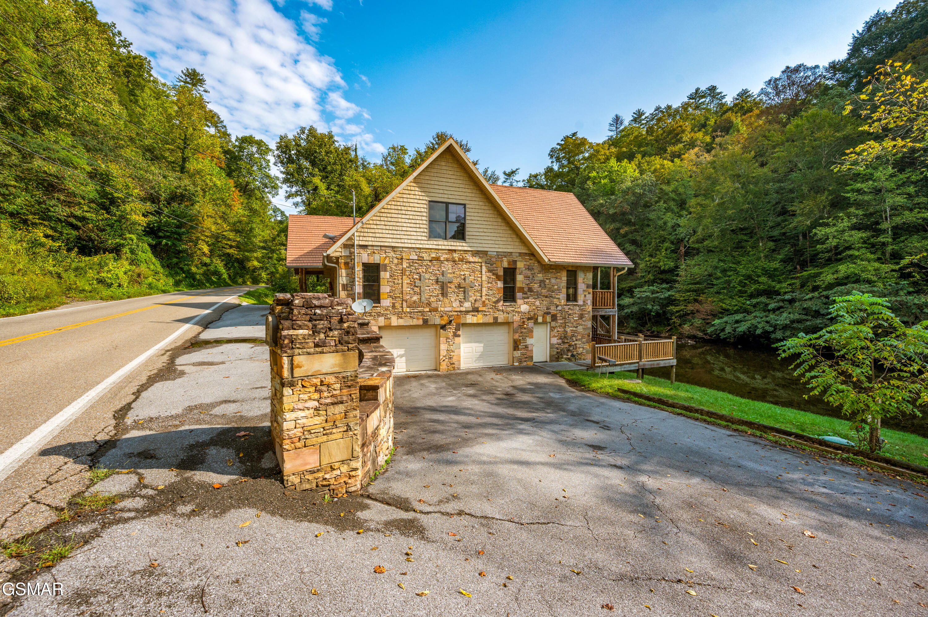 4273 Pittman Center Road Sevierville TN 37876