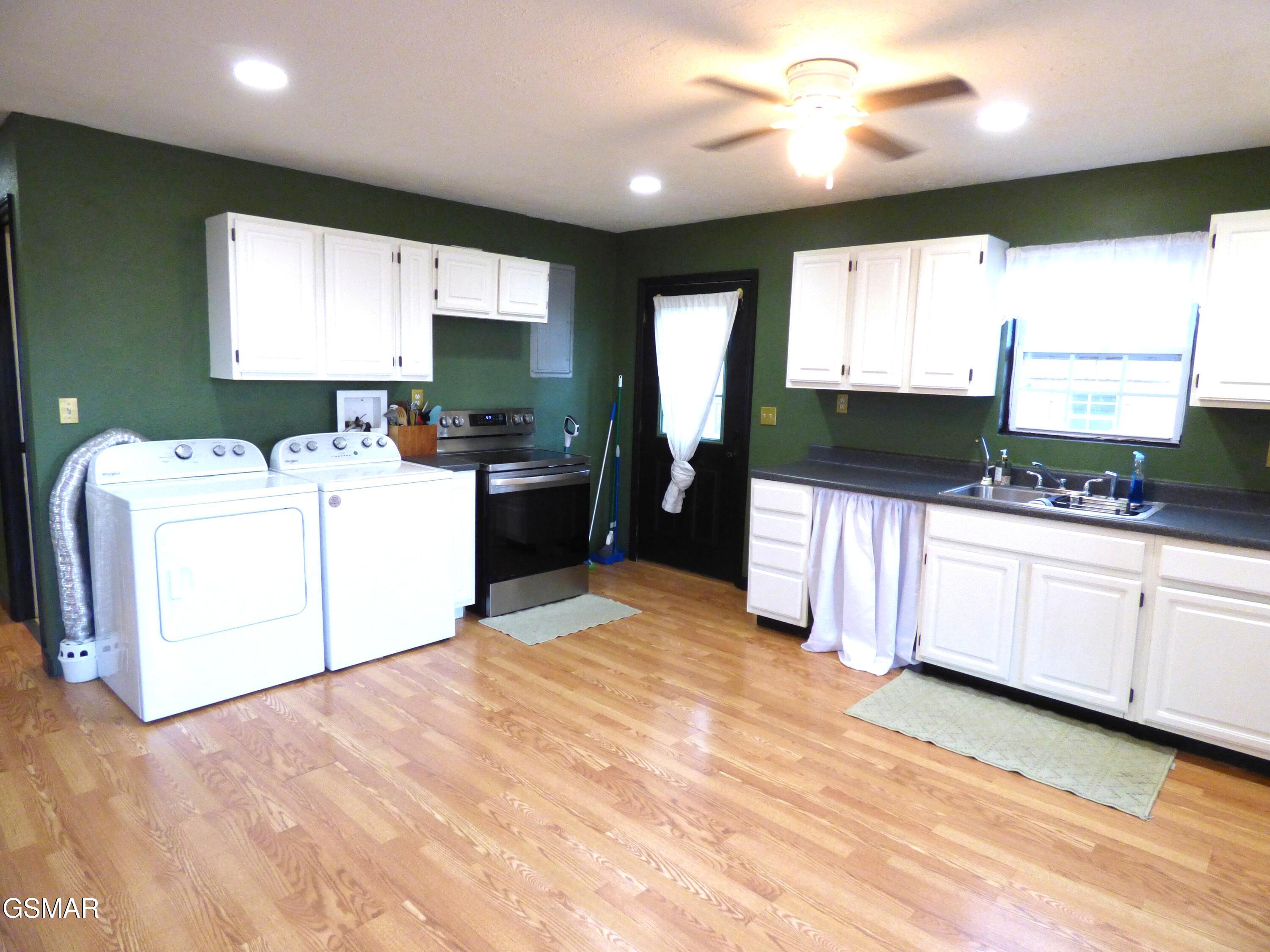 1369 Waterfront Drive Dandridge TN 37725