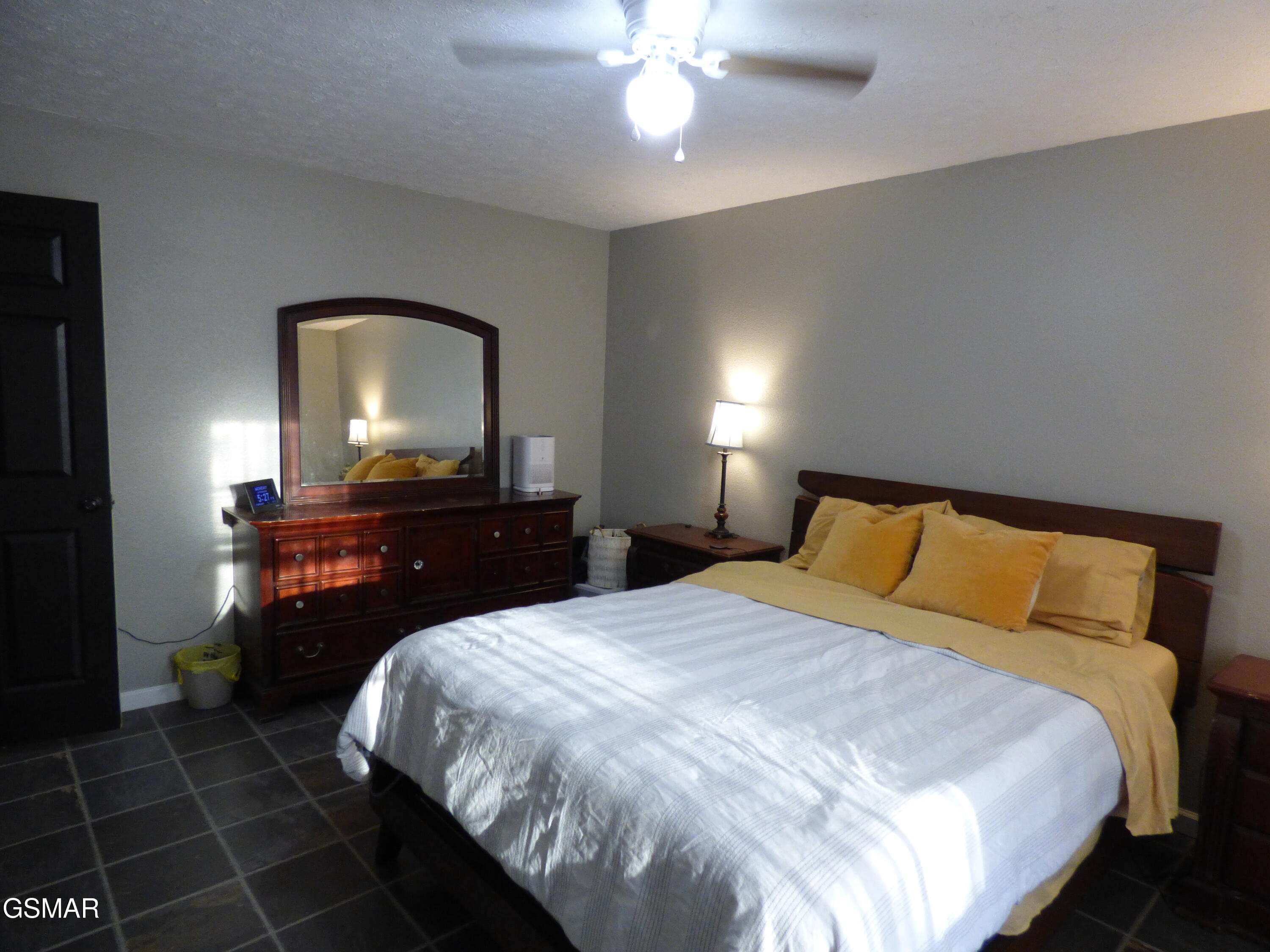 1369 Waterfront Drive Dandridge TN 37725