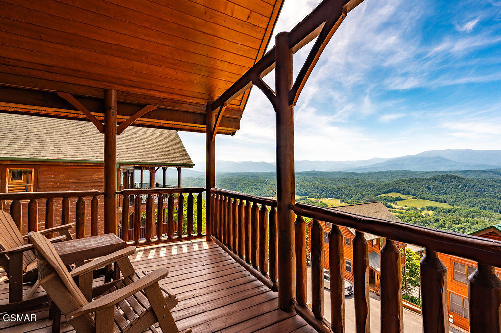 2214 Towering Hemlock Drive Sevierville TN 37876